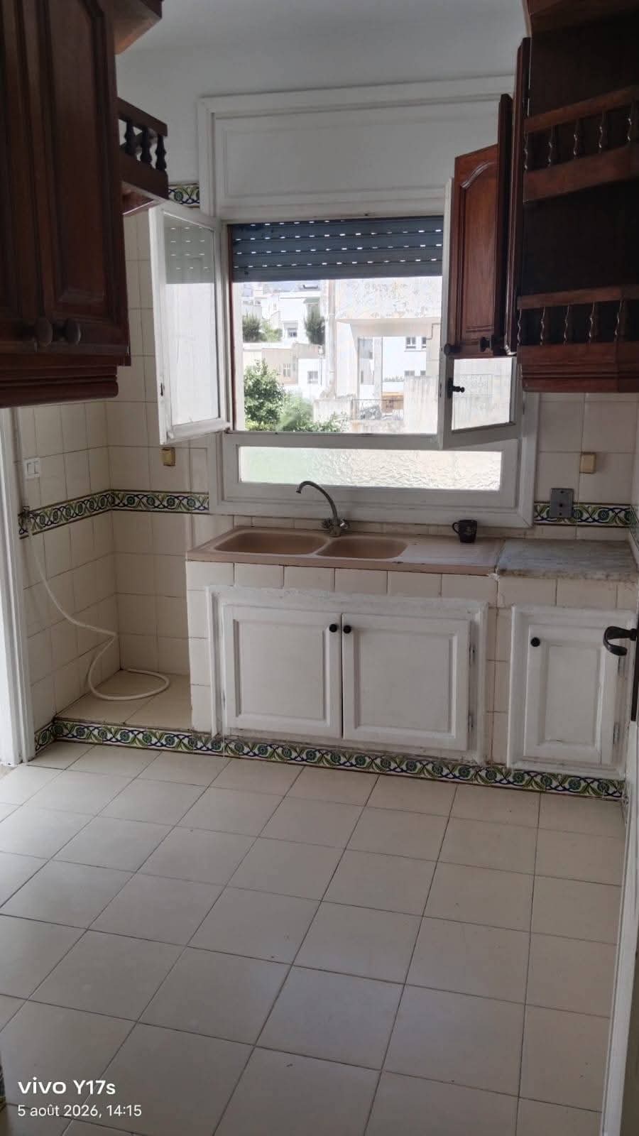 El Menzah&nbsp;El Manar 1&nbsp;Location&nbsp;Appart. 3 pi�ces&nbsp;S3 salon ferm� 10 min de campus  manar1