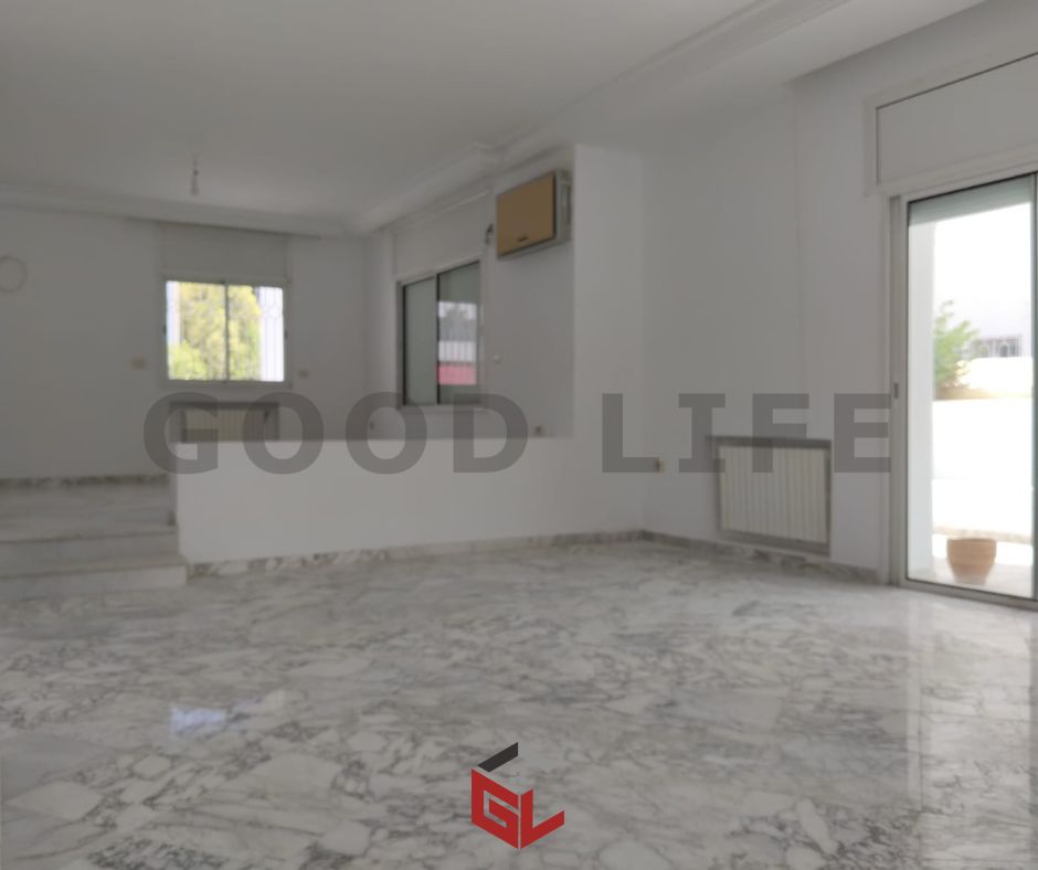 El Menzah&nbsp;El Manar 2&nbsp;Location&nbsp;Maisons&nbsp;Villa spacieuse avec piscine � manar 2