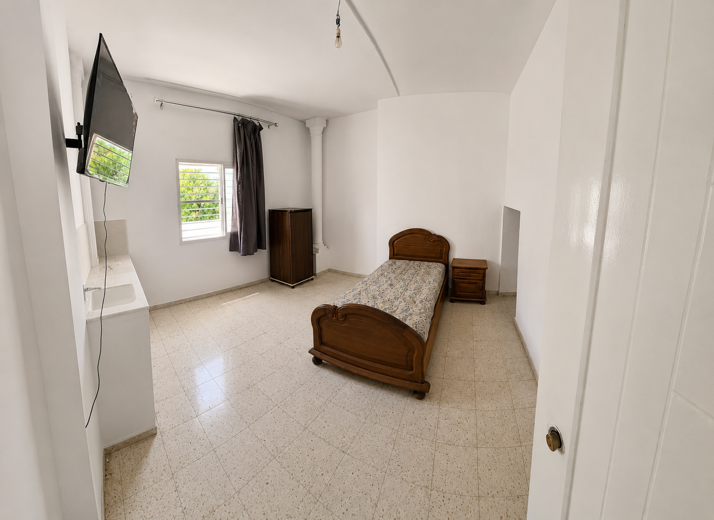 Beja Nord&nbsp;Beja&nbsp;Location&nbsp;Appart. 1 pi�ce&nbsp;Bel appartement s0 meubl� a beja