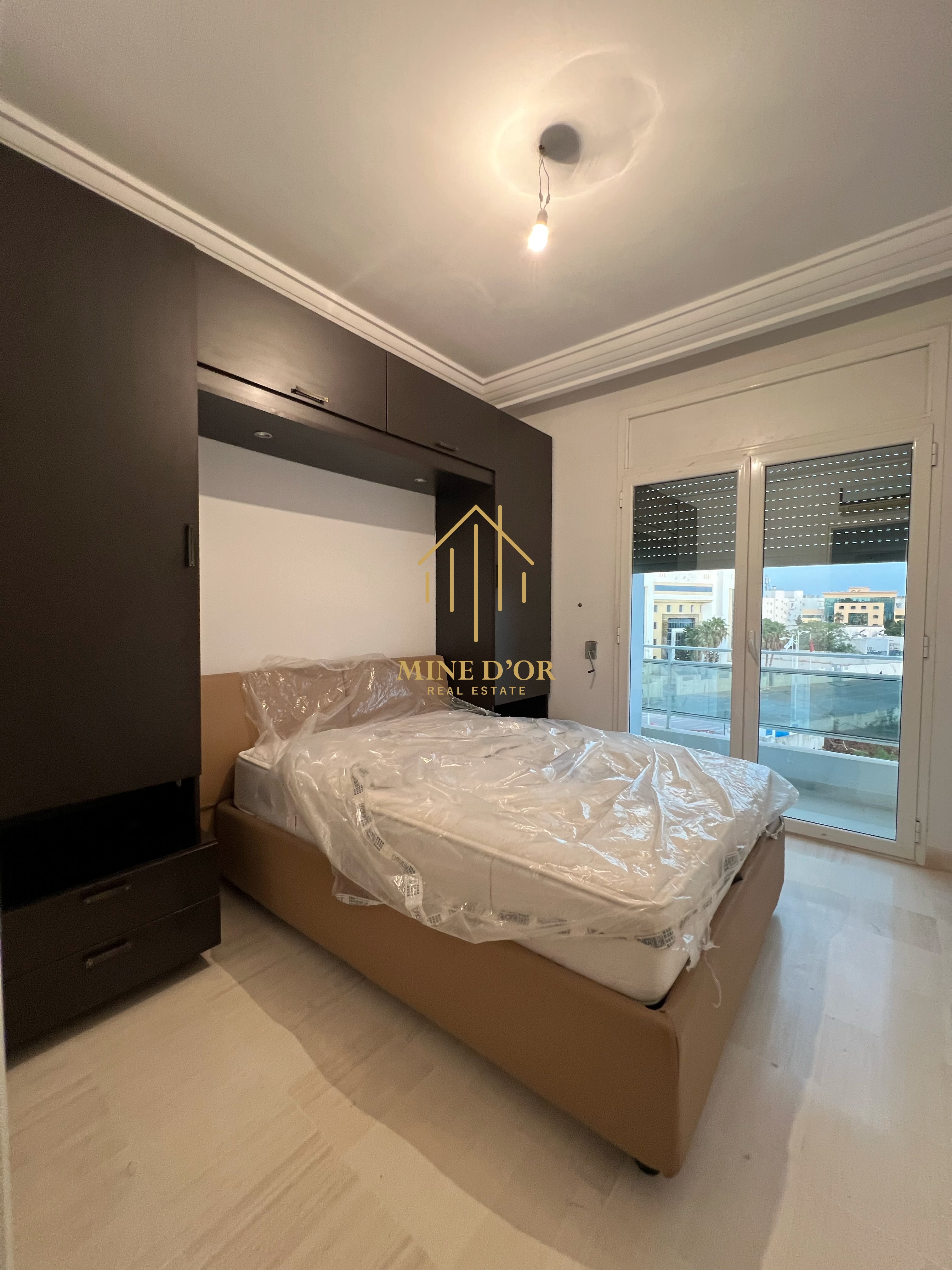 Cite El Khadra&nbsp;Zone urbaine nord&nbsp;Location&nbsp;Appart. 4 pi�ces&nbsp;Al appart s3 meubl� ou vide au centre urbain nord