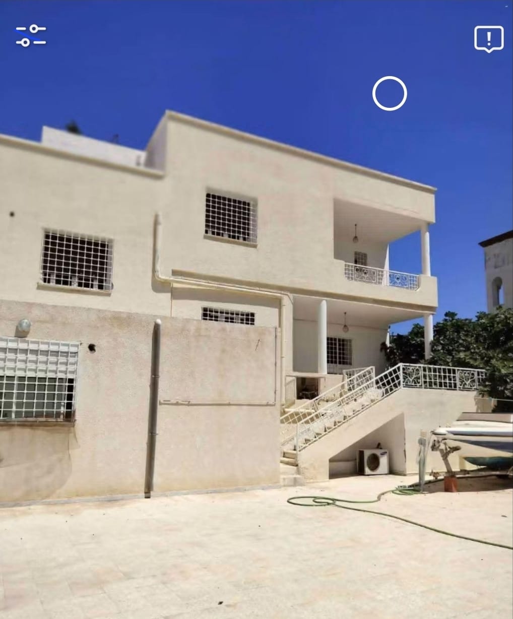 Sousse Jaouhara&nbsp;Sousse Khezama&nbsp;Vente&nbsp;Maisons&nbsp;Villa de 900 m2 � cit� zahra sousse