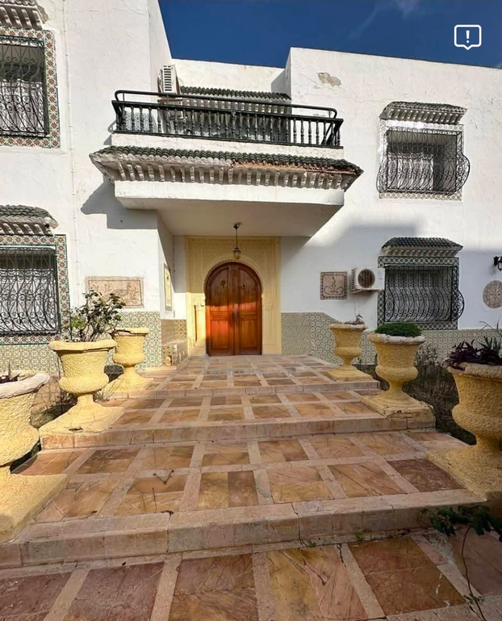 Akouda&nbsp;Chatt Meriem&nbsp;Vente&nbsp;Maisons&nbsp;Magnifique villa 4000 m2 terrain � chatt mariem