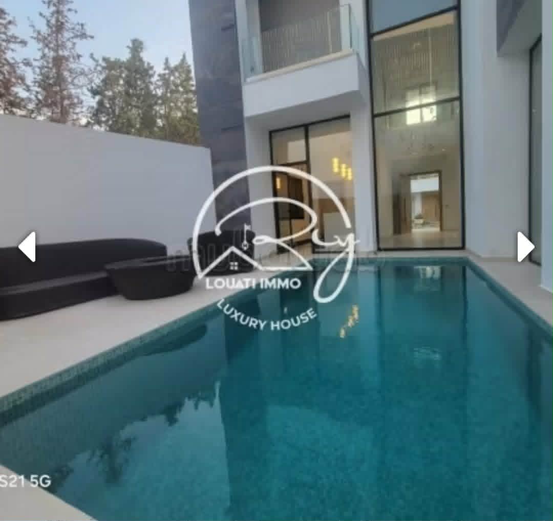 La Soukra&nbsp;La Soukra&nbsp;Vente&nbsp;Duplex&nbsp;Duplex avec piscine