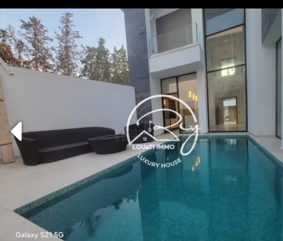 La Soukra&nbsp;La Soukra&nbsp;Location&nbsp;Duplex&nbsp;Duplex a soukra avec piscine