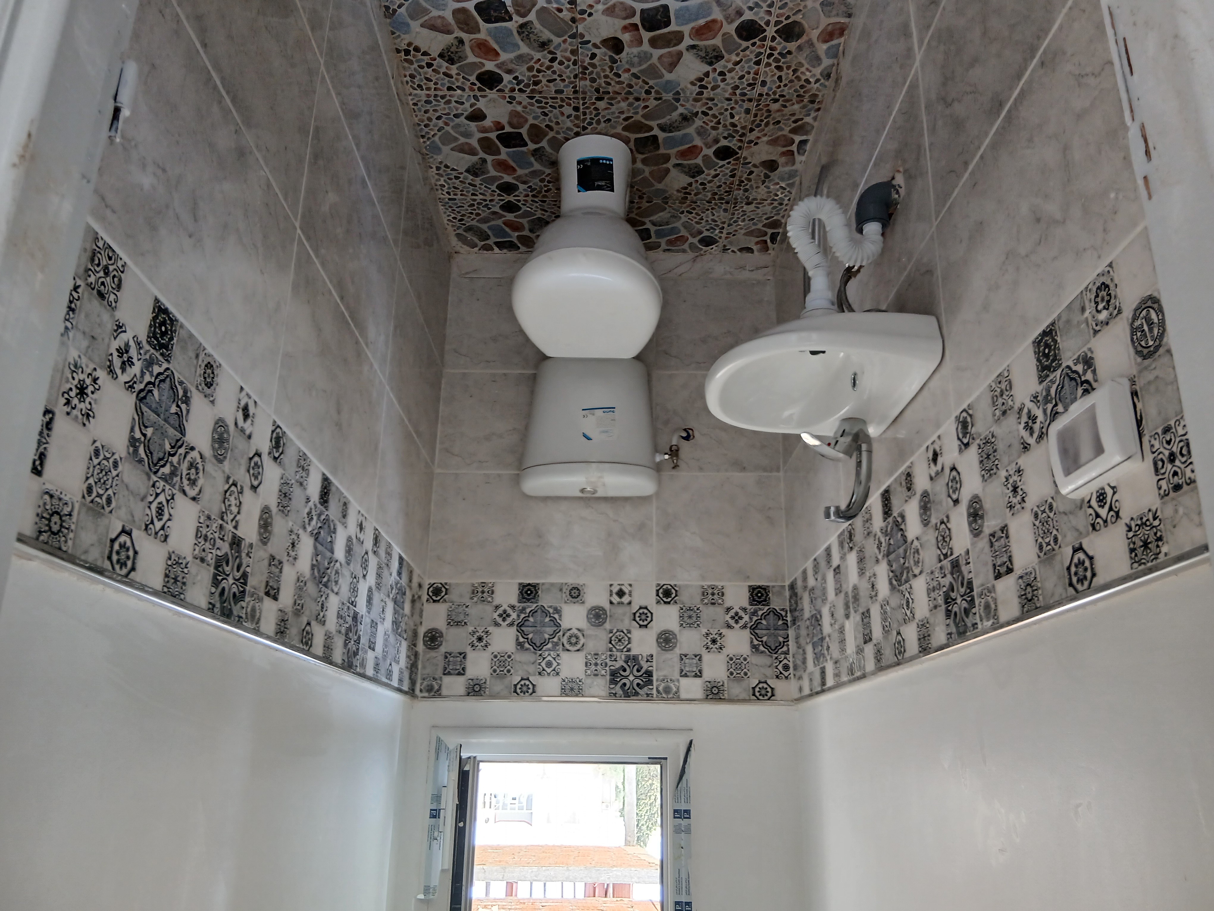 Akouda&nbsp;Chatt Meriem&nbsp;Vente&nbsp;Appart. 4 pi�ces&nbsp;Av a chatt mariem immeuble neuf  500m2  3 apparts