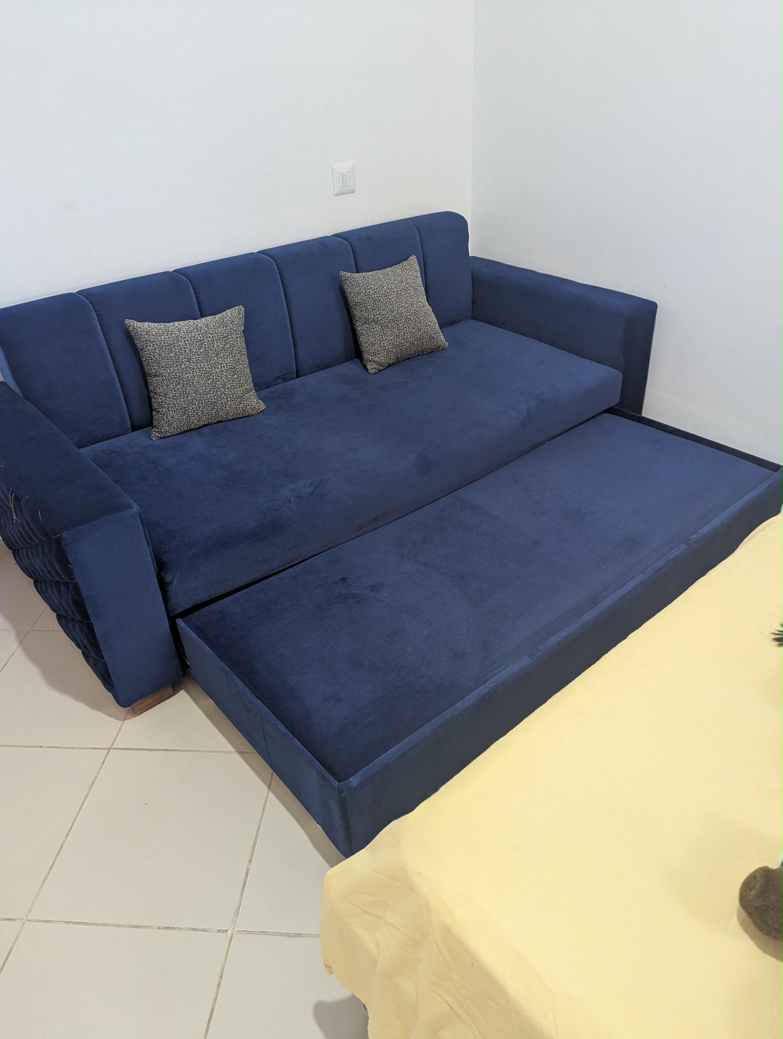 El Mourouj&nbsp;El Mourouj&nbsp;Salon - Salle � manger &nbsp;Canap�s&nbsp;Canap� convertible