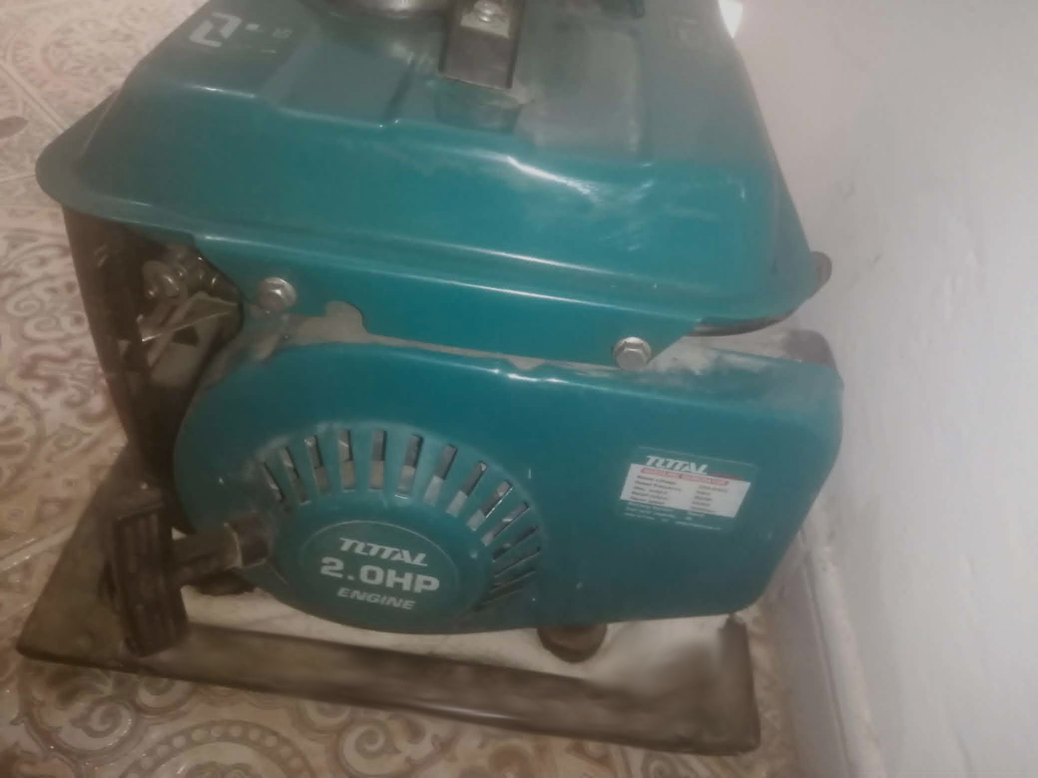 Ben Arous&nbsp;Ben Arous&nbsp;Autre&nbsp;Autre&nbsp;Groupe electrog�ne total 800w 1kw comme neuf
