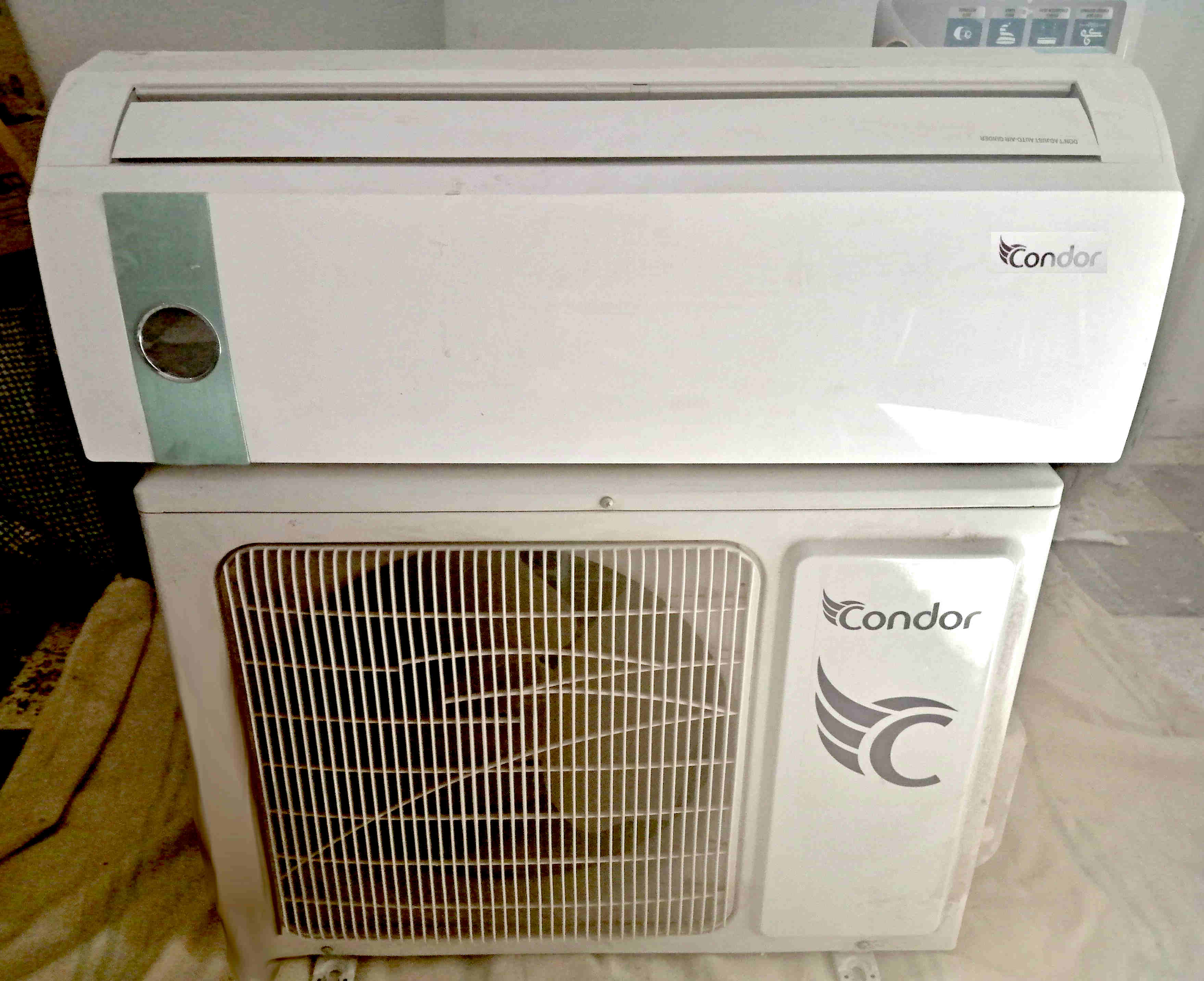 Soliman&nbsp;Soliman&nbsp;Climatiseur&nbsp;Autre&nbsp;Climatiseur condor 12000 btu chaud froid neuf