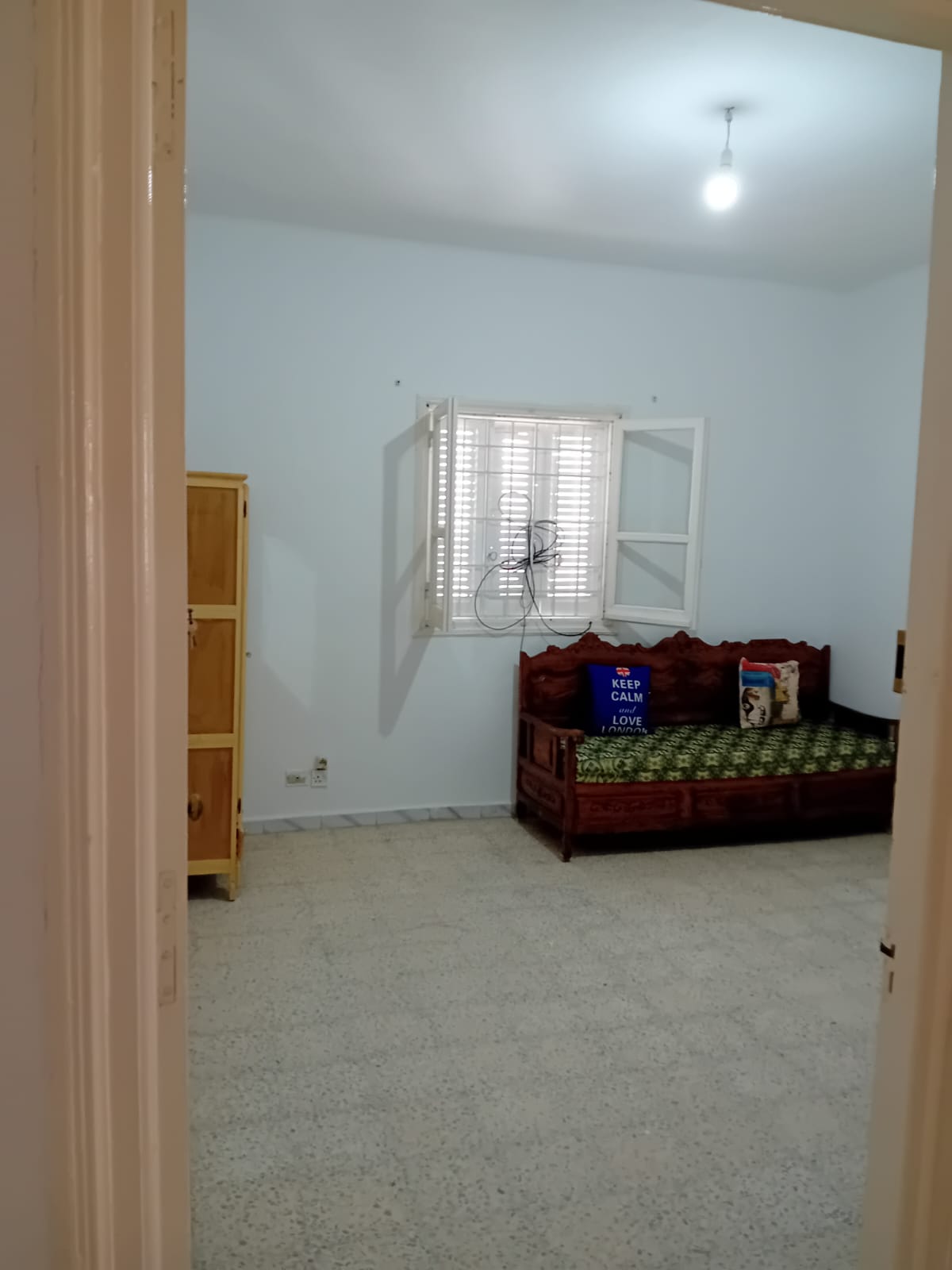 Cite El Khadra&nbsp;Cite Oplympique&nbsp;Location&nbsp;Appart. 4 pi�ces&nbsp;Etage villa 4 chambre cite olympique