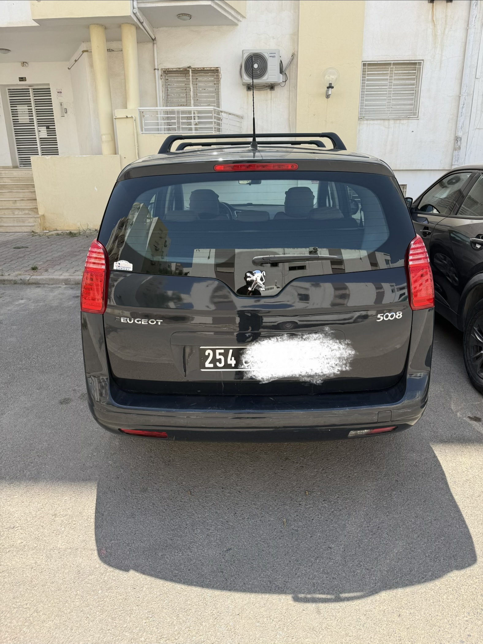 Ariana Ville&nbsp;Ariana&nbsp;Peugeot&nbsp;5008&nbsp;Peugeot 5008 bleue
