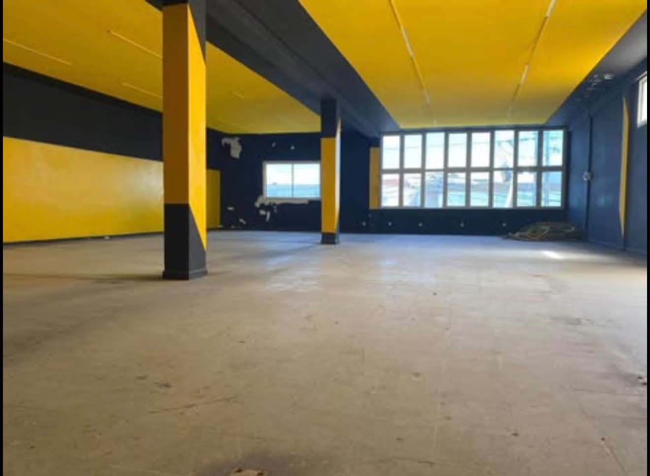El Hrairia&nbsp;El Hrairia&nbsp;Location&nbsp;Surfaces&nbsp;Local commercial 300m