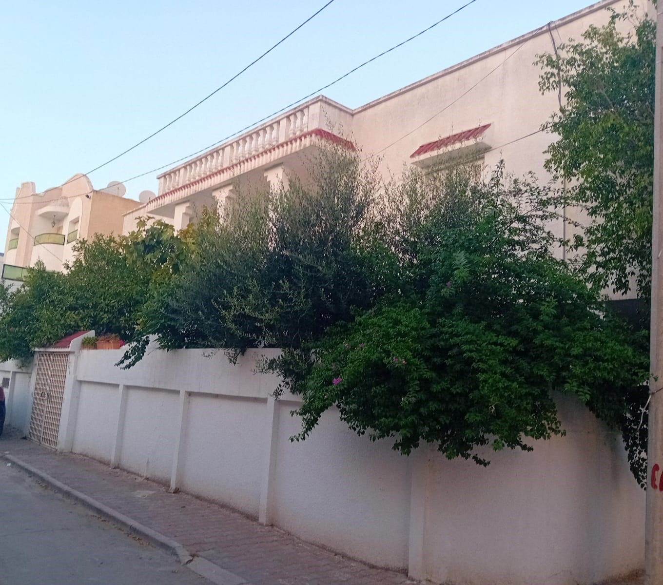 Le Bardo&nbsp;Bouchoucha&nbsp;Location&nbsp;Appart. 3 pi�ces&nbsp;Etage villa  proximit�  clinique bardo