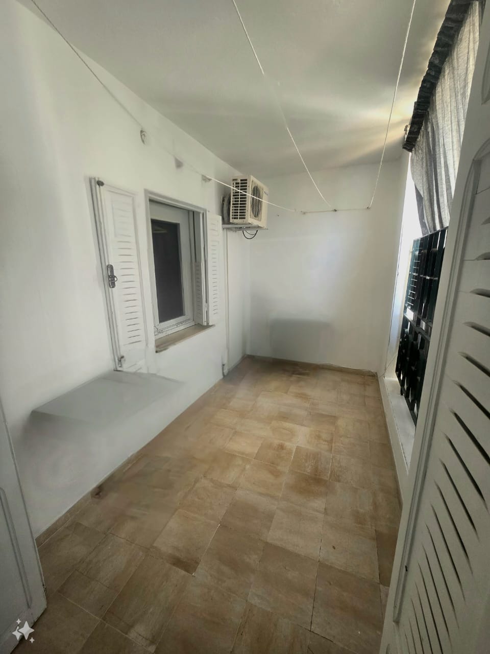 Ariana Ville&nbsp;El Menzah 8&nbsp;Location&nbsp;Appart. 5 pi�ces+&nbsp;Un appartement s4  � el menzah 8