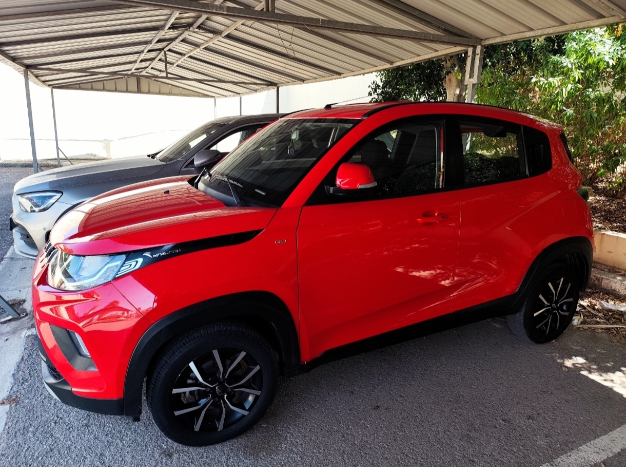 Mnihla&nbsp;Jardins d'el Menzah&nbsp;Mahindra&nbsp;Autre Mod�le&nbsp;Mahindra kuv100 k8 en tr�s bon �tat