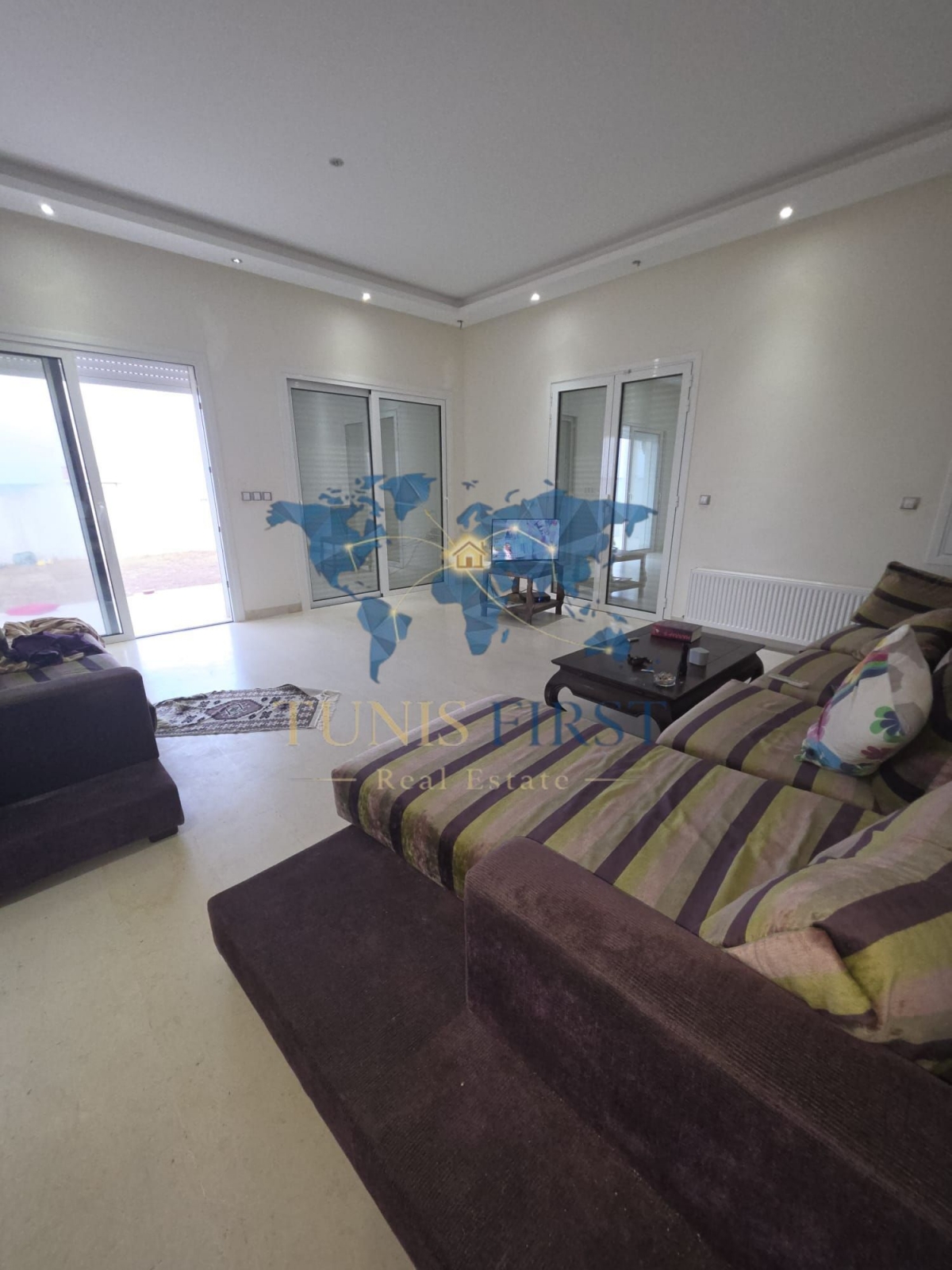 Raoued&nbsp;Raoued&nbsp;Vente&nbsp;Maisons&nbsp;Villa pied dans l'eau a raoued