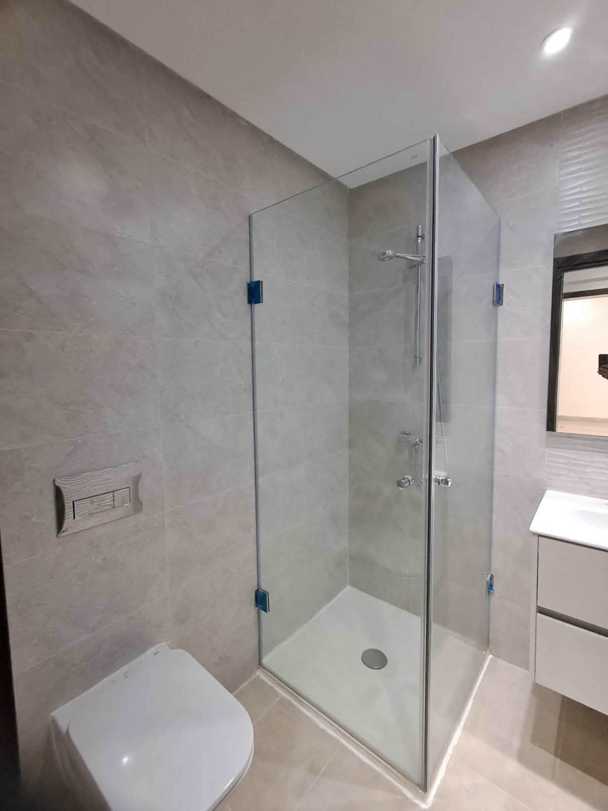 La Marsa&nbsp;El Aouina&nbsp;Location&nbsp;Appart. 1 pi�ce&nbsp;S plus 1 wahat el aouina