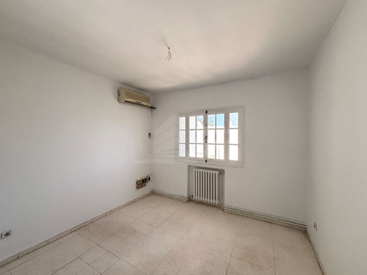 El Menzah&nbsp;Mutuelle Ville&nbsp;Bureaux & Commerces&nbsp;Bureau&nbsp;Bureau h7 de 250 m a mutuelleville
