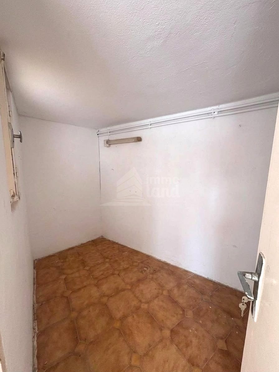 Ariana Ville&nbsp;El Menzah 8&nbsp;Bureaux & Commerces&nbsp;Surfaces&nbsp;Local commercial de 20 m � menzah 8