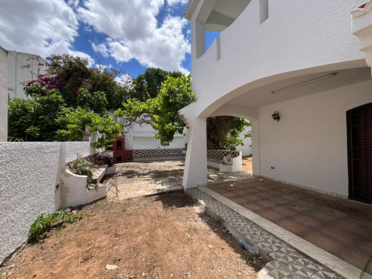 Ariana Ville&nbsp;El Menzah 6&nbsp;Location&nbsp;Maisons&nbsp;Villa usage bureautique a menzah 6
