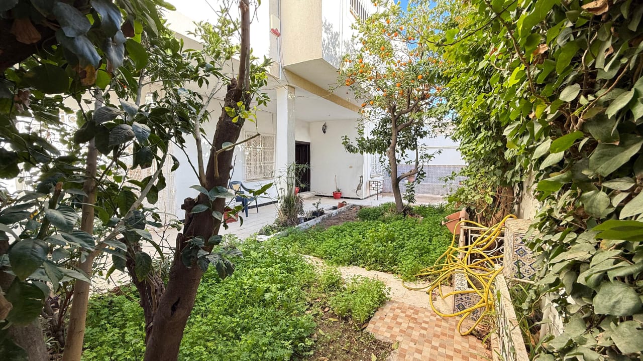 La Soukra&nbsp;Borj Louzir&nbsp;Vente&nbsp;Maisons&nbsp;Villa de 319 m a borj louzir
