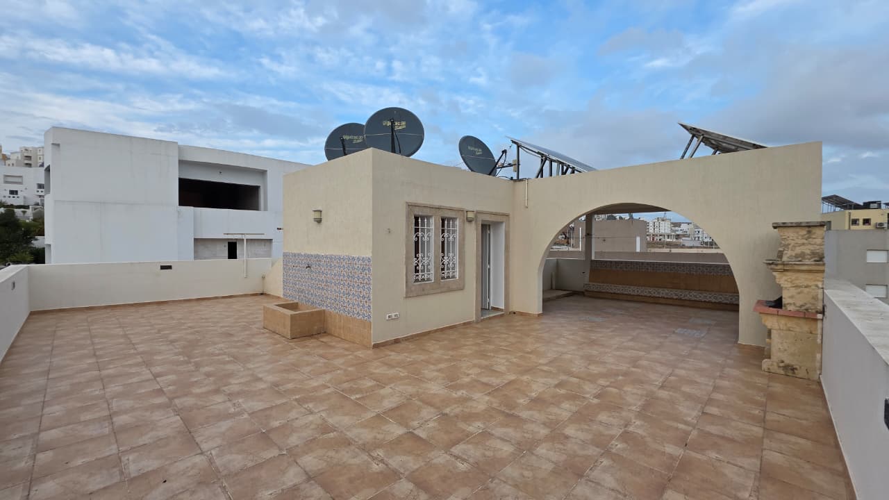 Mnihla&nbsp;Jardins d'el Menzah&nbsp;Vente&nbsp;Maisons&nbsp;Villa de 500 m aux jardins d'el menzah 2