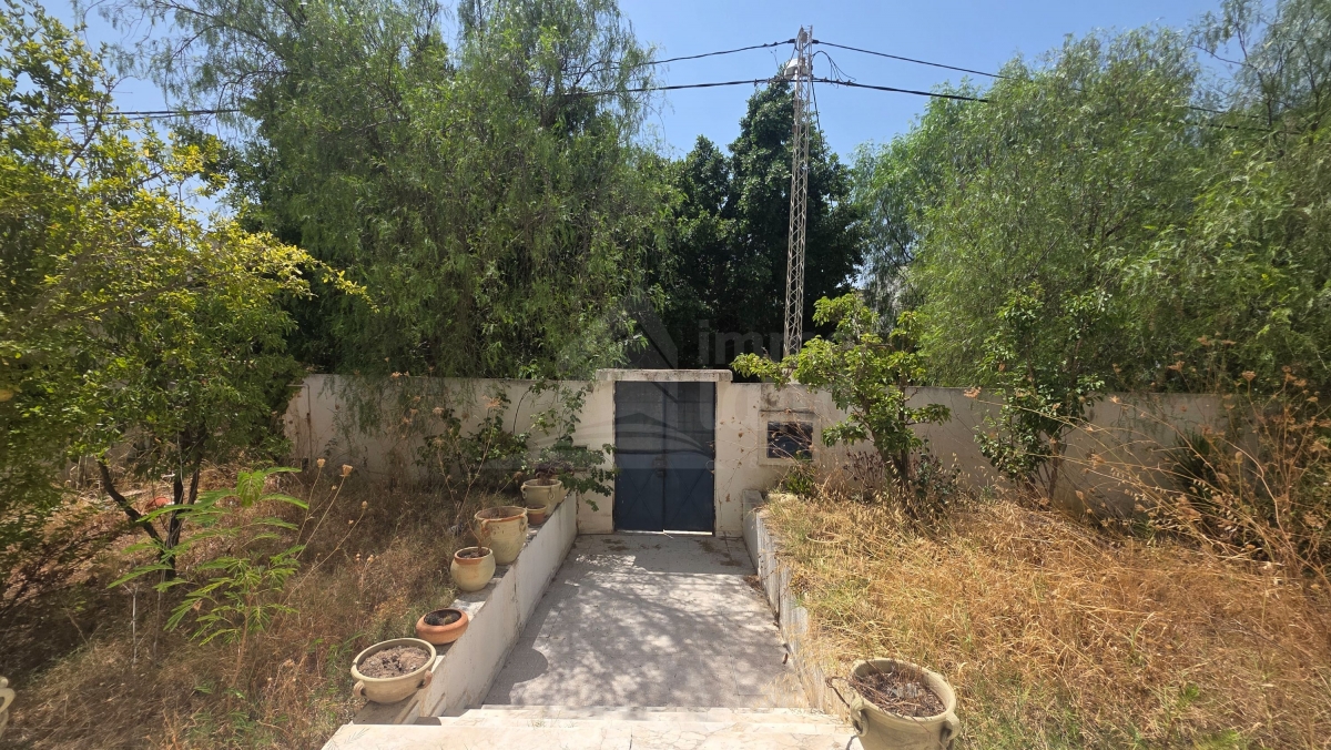 El Menzah&nbsp;El Menzah 9&nbsp;Vente&nbsp;Maisons&nbsp;Villa de 250 m a menzah 9c