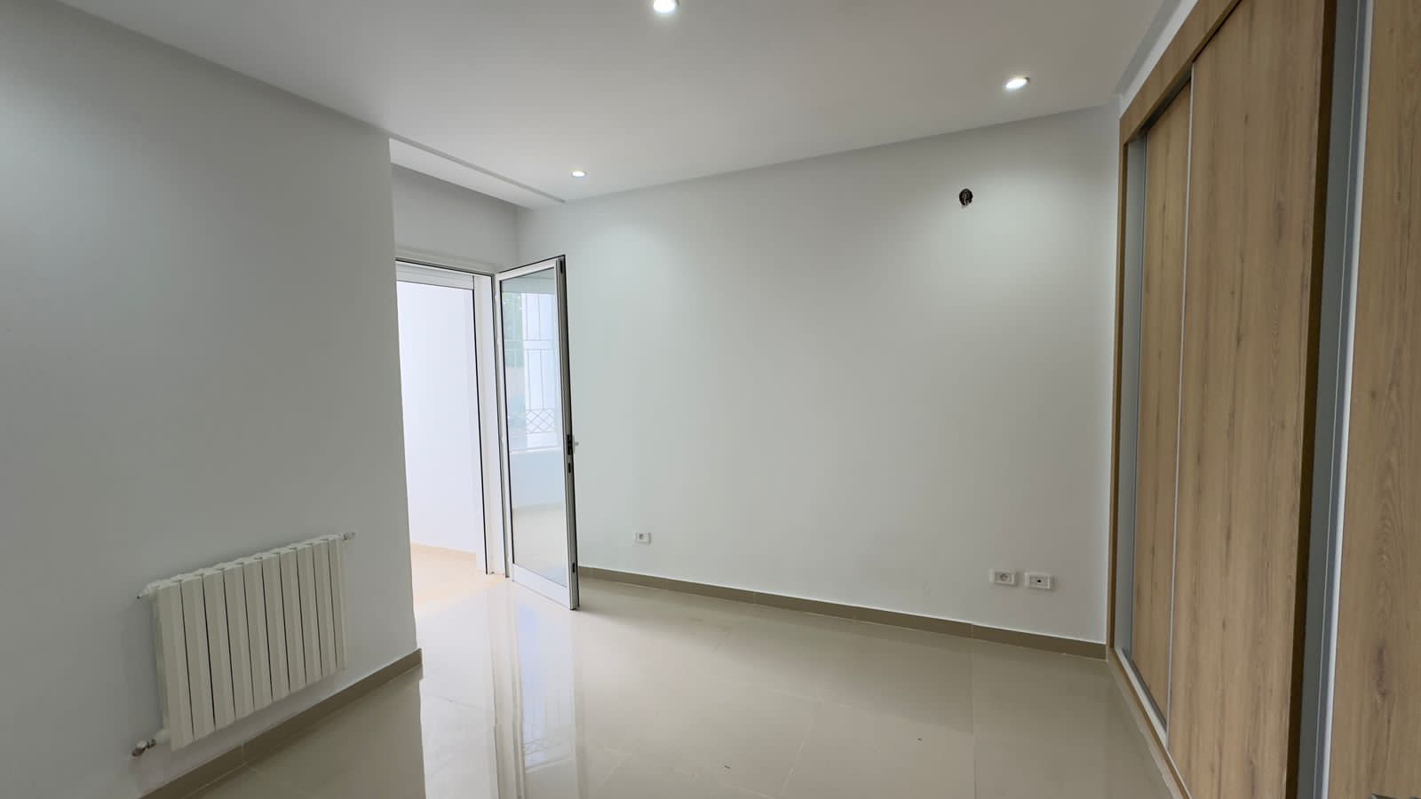 Ariana Ville&nbsp;Riadh Landlous&nbsp;Vente&nbsp;Appart. 3 pi�ces&nbsp;Appartement s3 au rez de chaussee a riadh andalous
