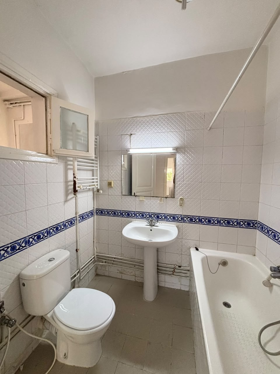 La Soukra&nbsp;Borj Louzir&nbsp;Location&nbsp;Appart. 3 pi�ces&nbsp;Appartement s3 behi ladghem