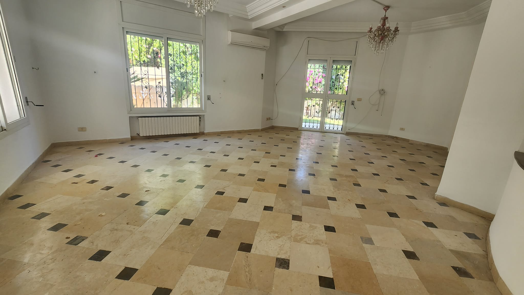 La Soukra&nbsp;La Soukra&nbsp;Location&nbsp;Maisons&nbsp;Villa avec jardin � chotrana 2 la soukra
