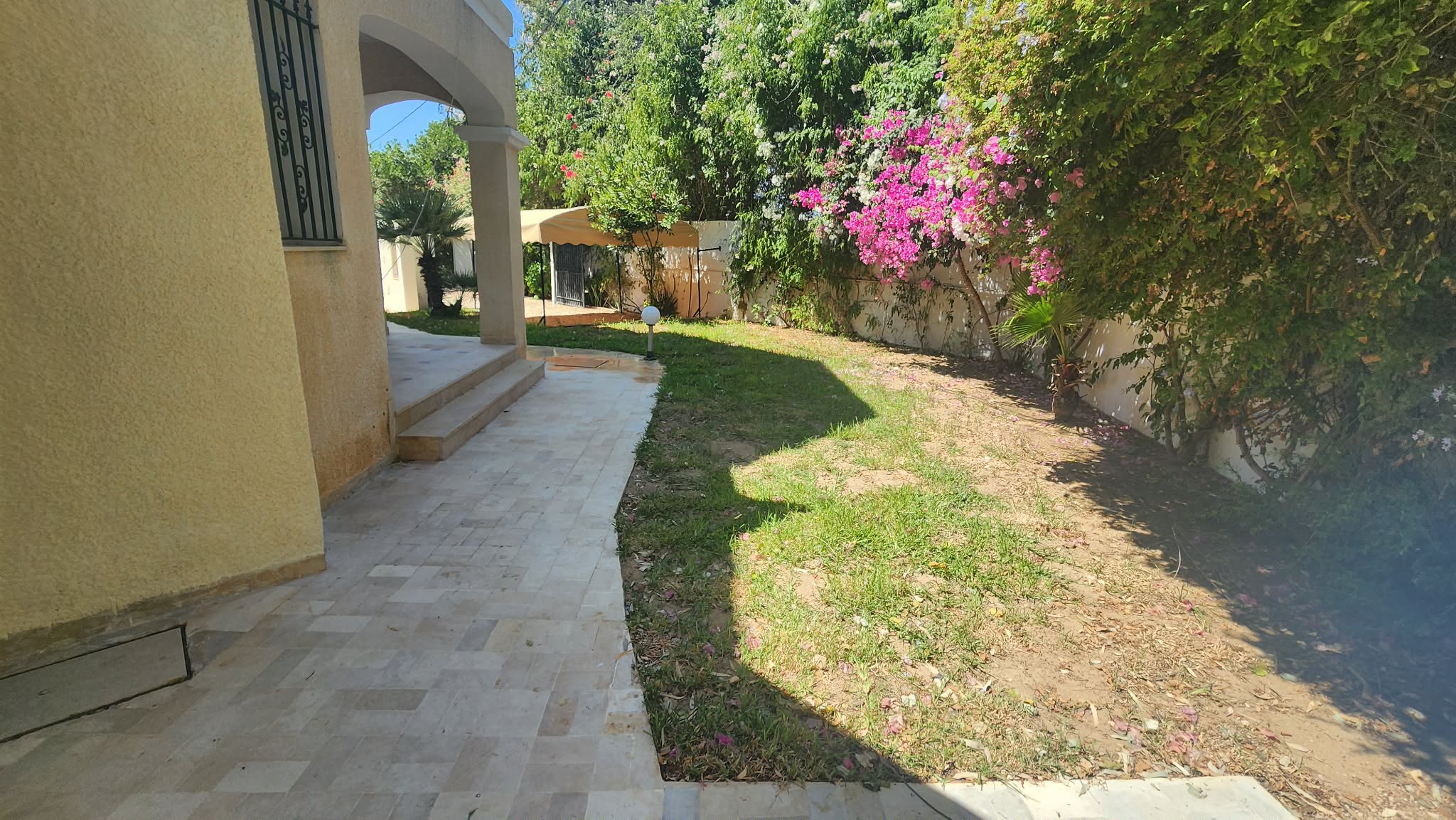 La Soukra&nbsp;La Soukra&nbsp;Location&nbsp;Maisons&nbsp;Villa avec jardin � chotrana 2 la soukra