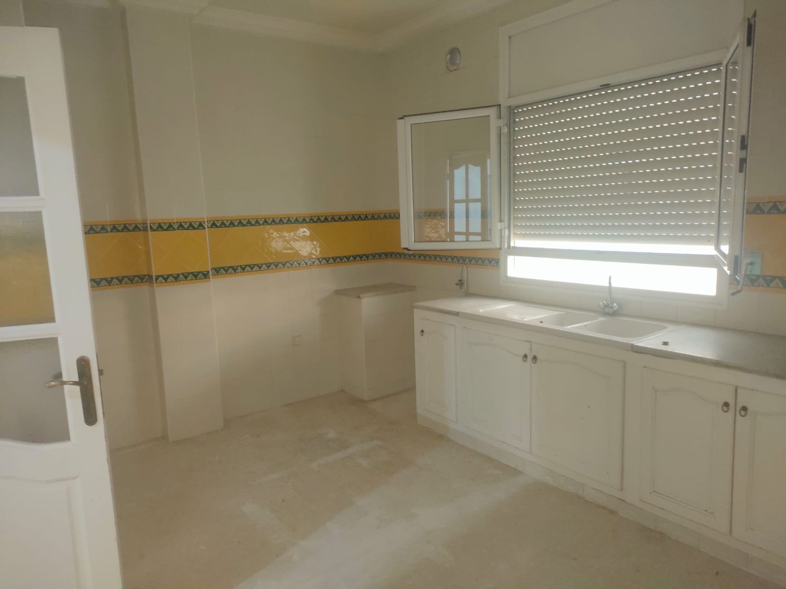 Ariana Ville&nbsp;Ariana&nbsp;Location&nbsp;Maisons&nbsp;Etage de villa s plus 3 a l'ariana wb4517