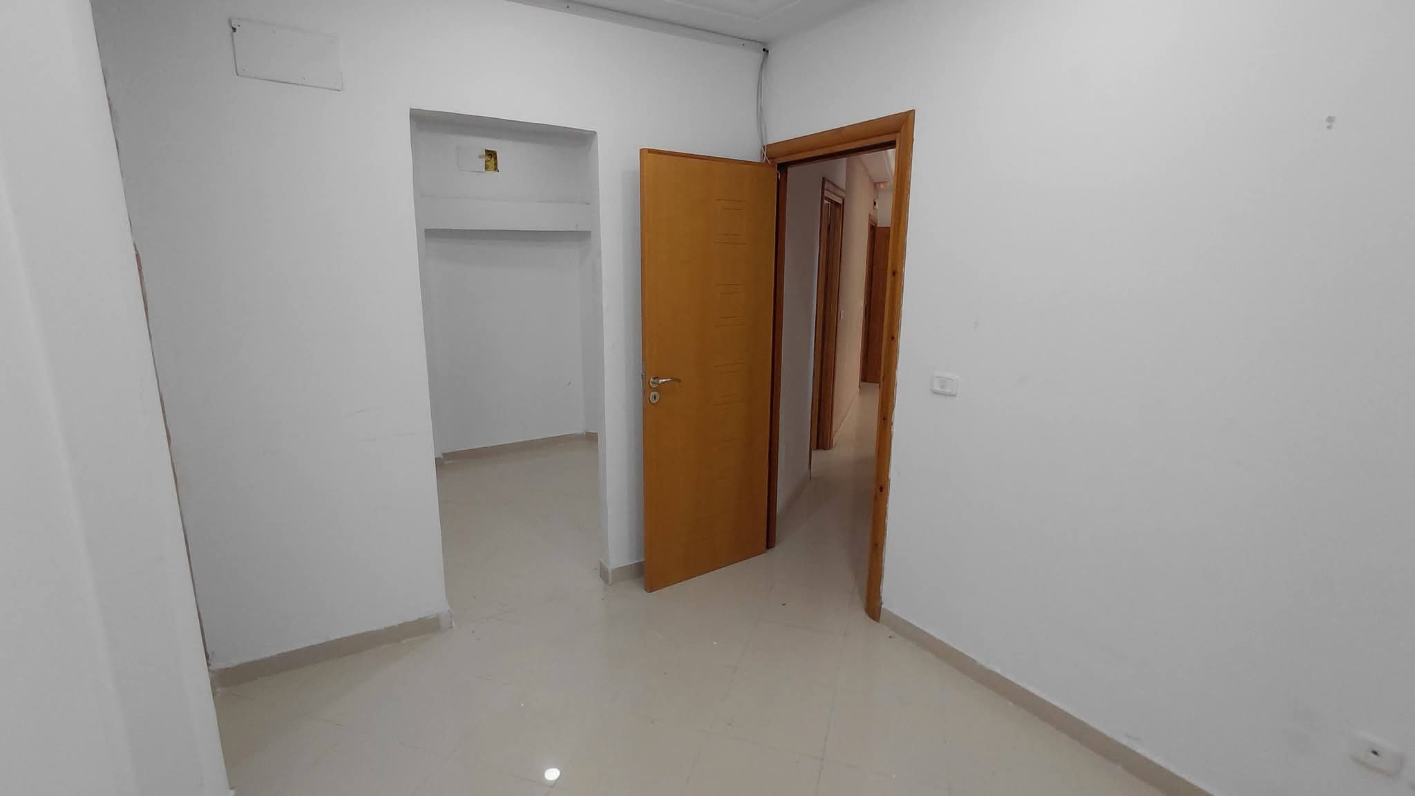Cite El Khadra&nbsp;Cite El Khadra&nbsp;Location&nbsp;Appart. 3 pi�ces&nbsp;S plus 2 a la cit� el khadhra wb4404