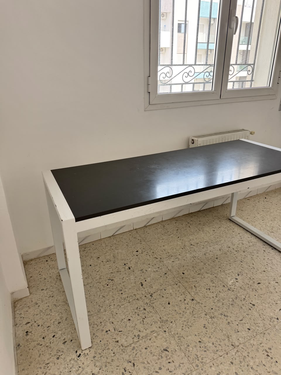 Ain Zaghouan&nbsp;Ain Zaghouan&nbsp;Autres meubles&nbsp;Autres&nbsp;V urgente  mobilier tbe  prix n�gociable
