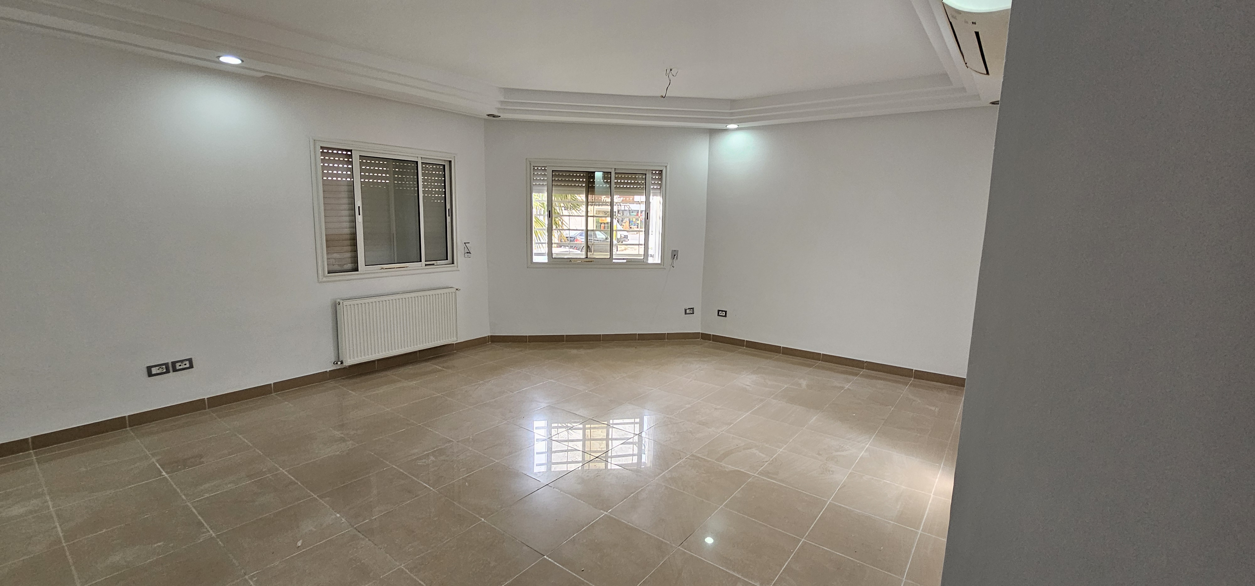 Ain Zaghouan&nbsp;Jardins de Carthage&nbsp;Location&nbsp;Appart. 4 pi�ces&nbsp;Apparemment s 3 avec jardin