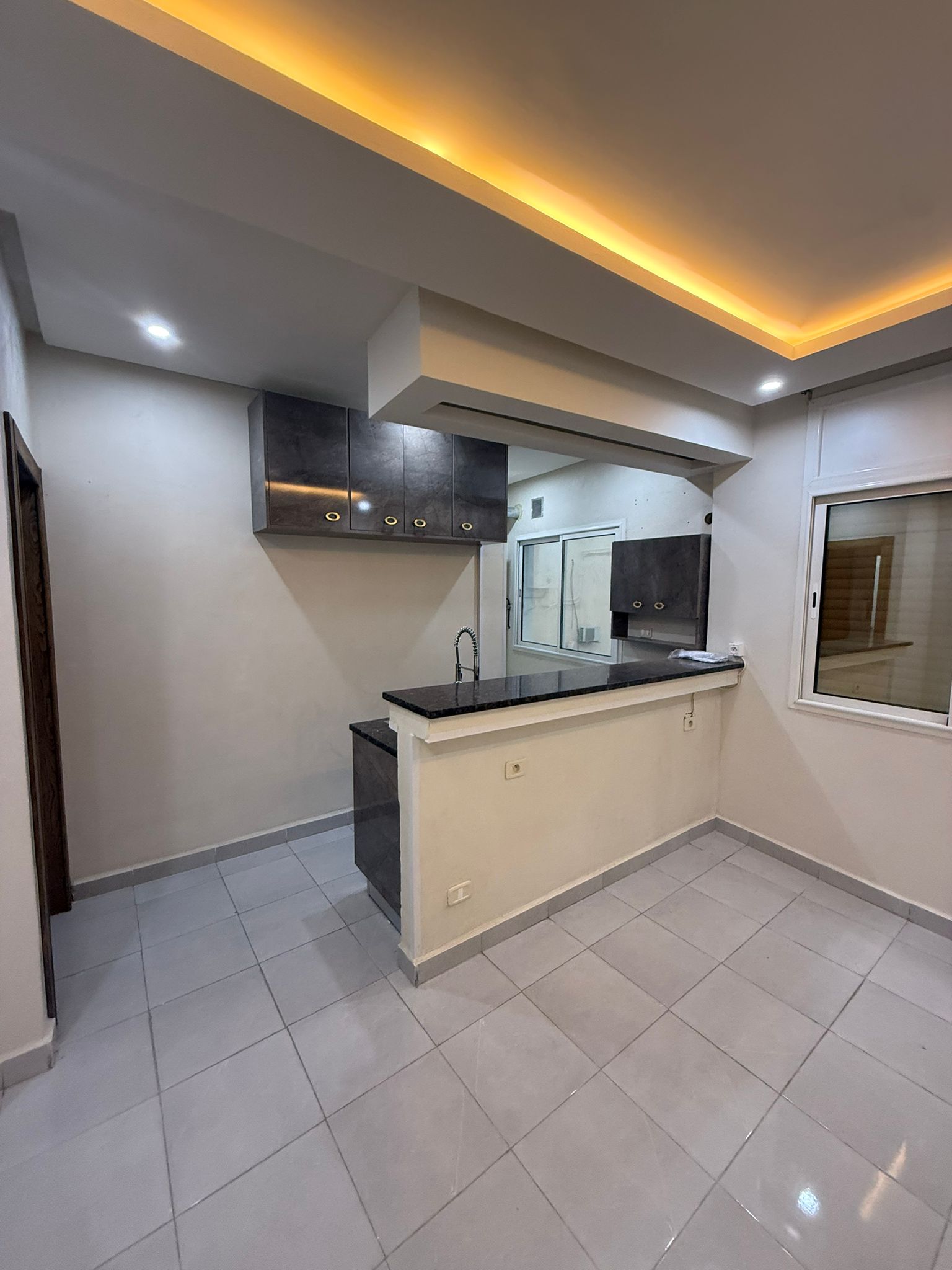 Bab Souika&nbsp;Bab Saadoun&nbsp;Location&nbsp;Appart. 3 pi�ces&nbsp;Un tr�s bon appart avec emplacement strategique