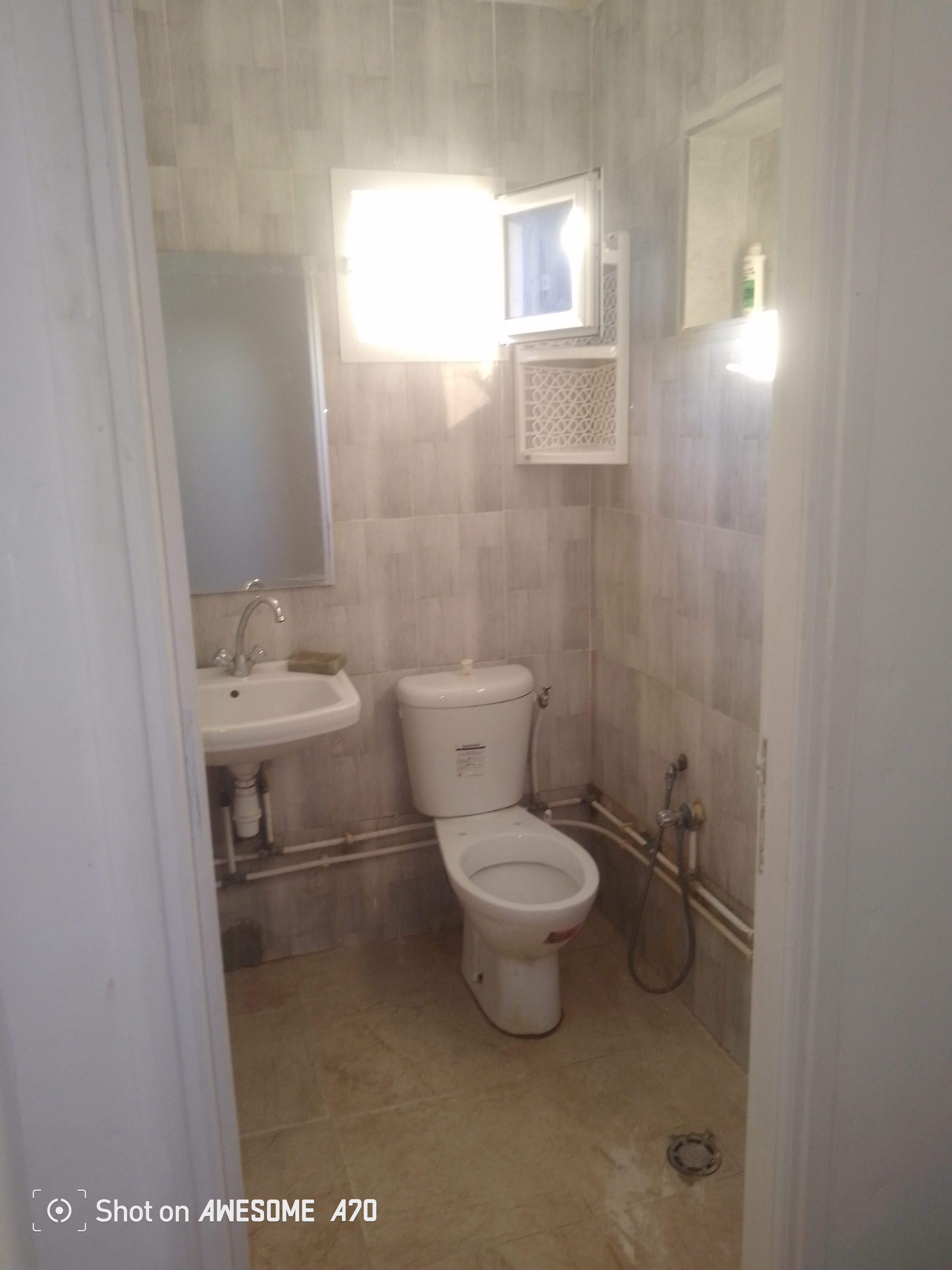 Monastir&nbsp;Monastir&nbsp;Location&nbsp;Appart. 4 pi�ces&nbsp;Meubl� pr�s de l'isimm