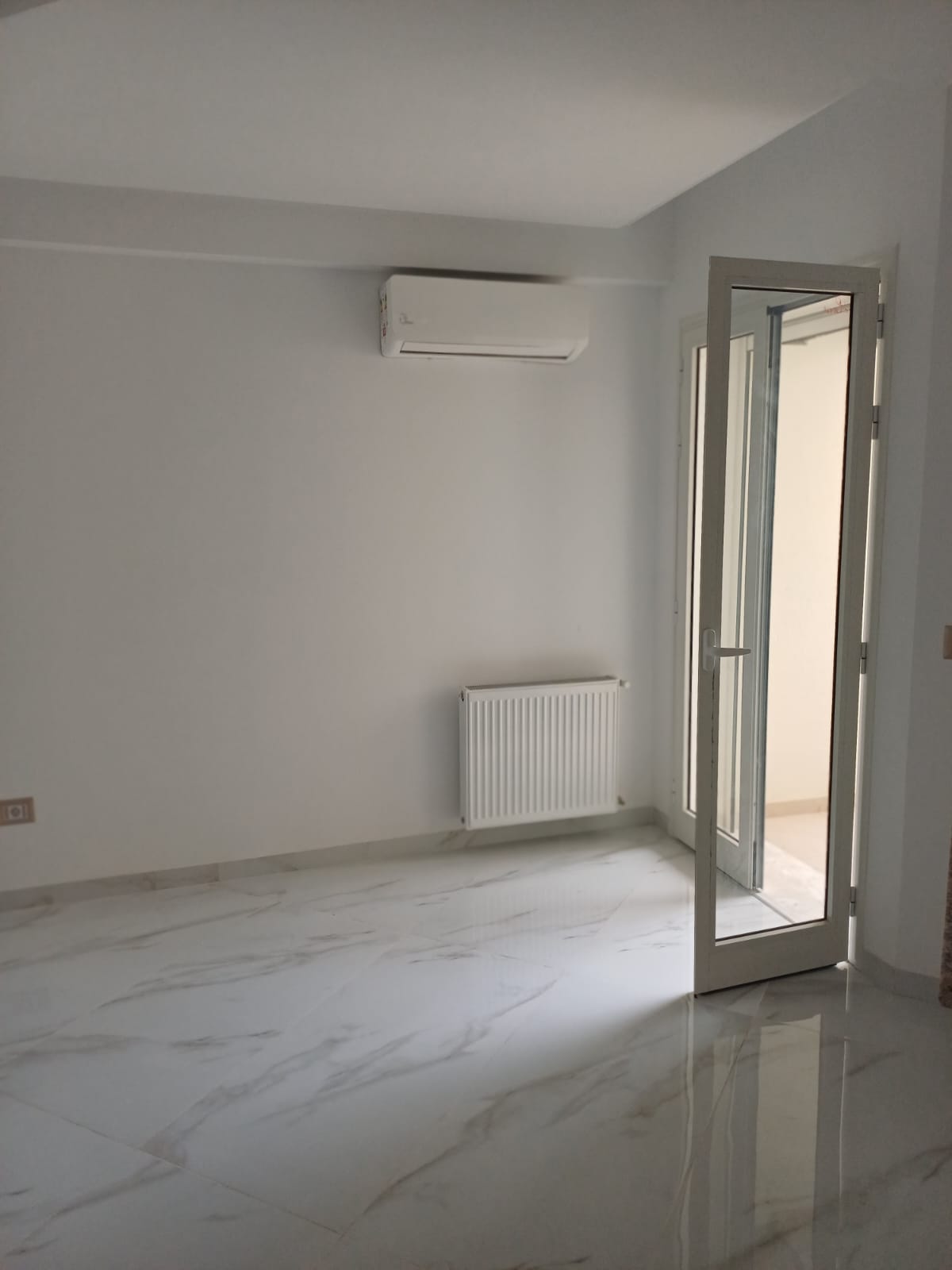 La Marsa&nbsp;El Aouina&nbsp;Location&nbsp;Appart. 1 pi�ce&nbsp;S1 neuf jamais habit�