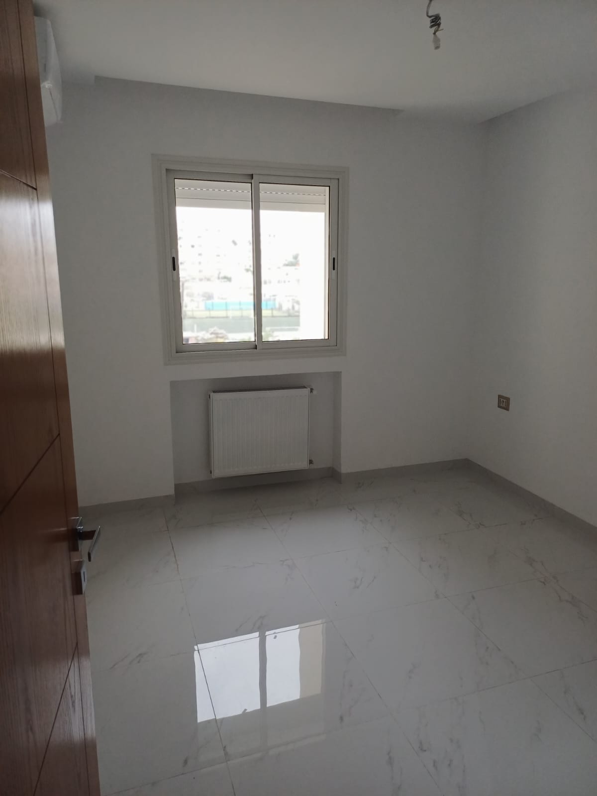 La Marsa&nbsp;El Aouina&nbsp;Location&nbsp;Appart. 1 pi�ce&nbsp;S1 neuf jamais habit�