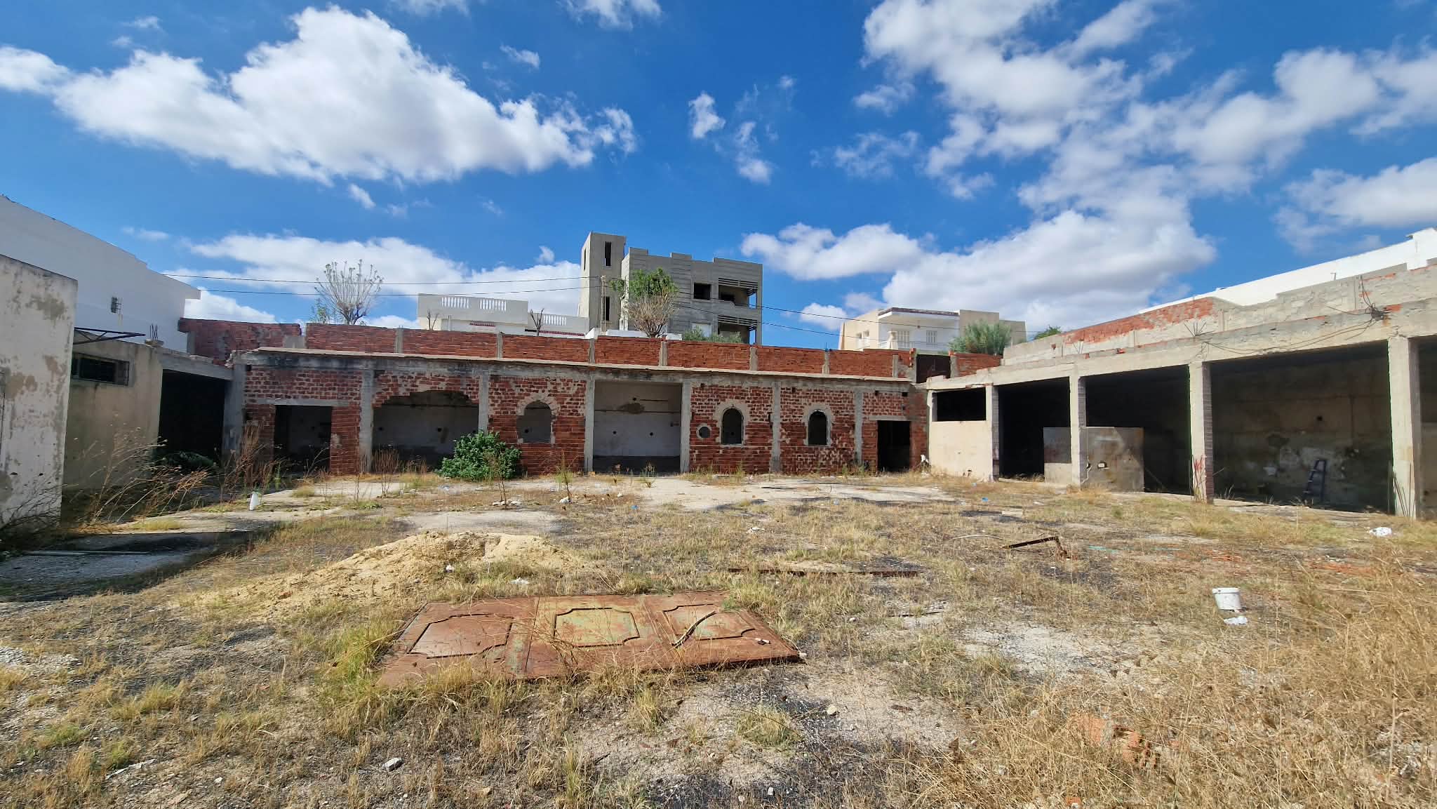 Kalaa Essghira&nbsp;Kalaa Essghira&nbsp;Terrain&nbsp;Terrain nu&nbsp;Terrain kalaa sghira en face de la gare