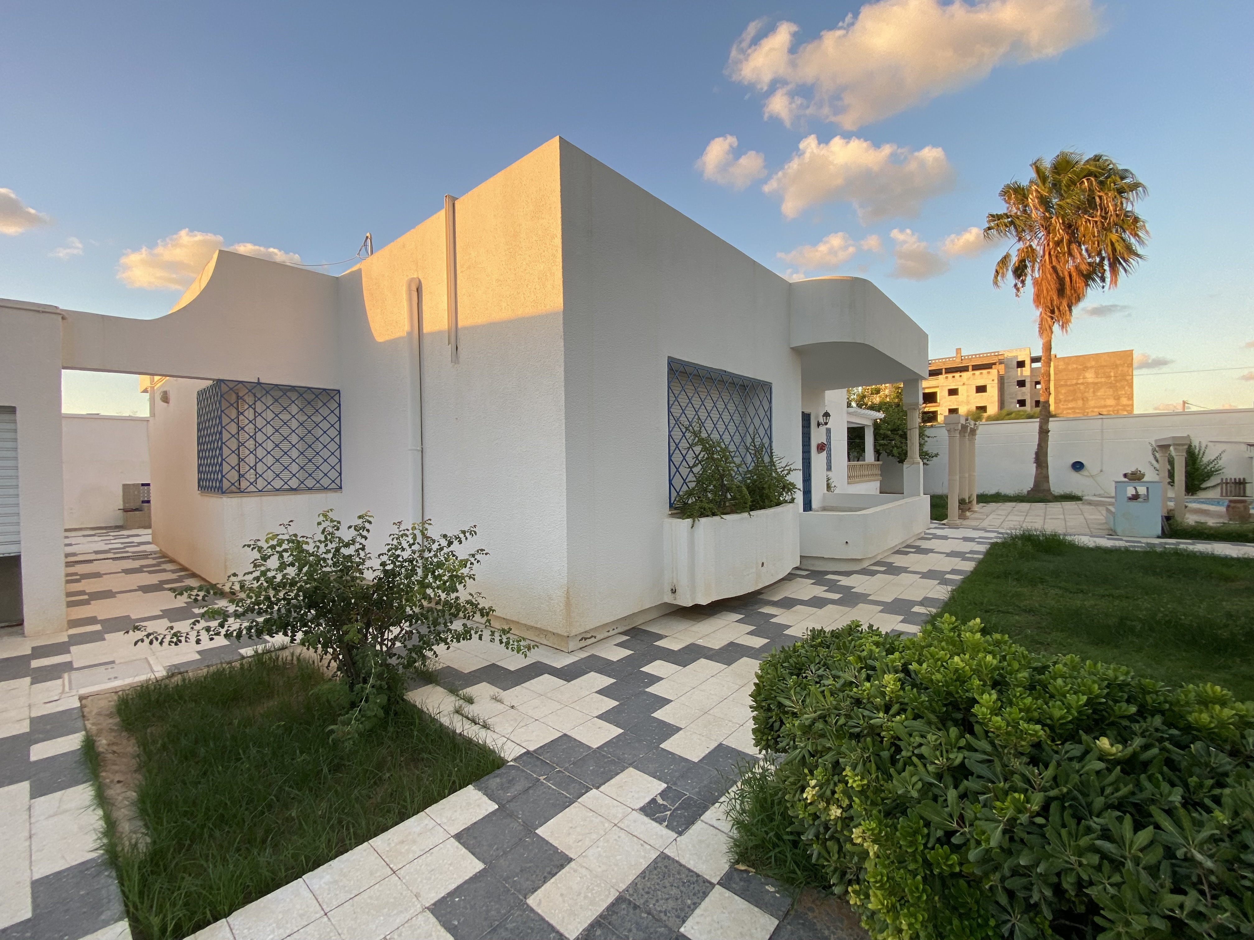 La Marsa&nbsp;Cite El Ouns&nbsp;Location&nbsp;Maisons&nbsp;Villa de maitre plein pied