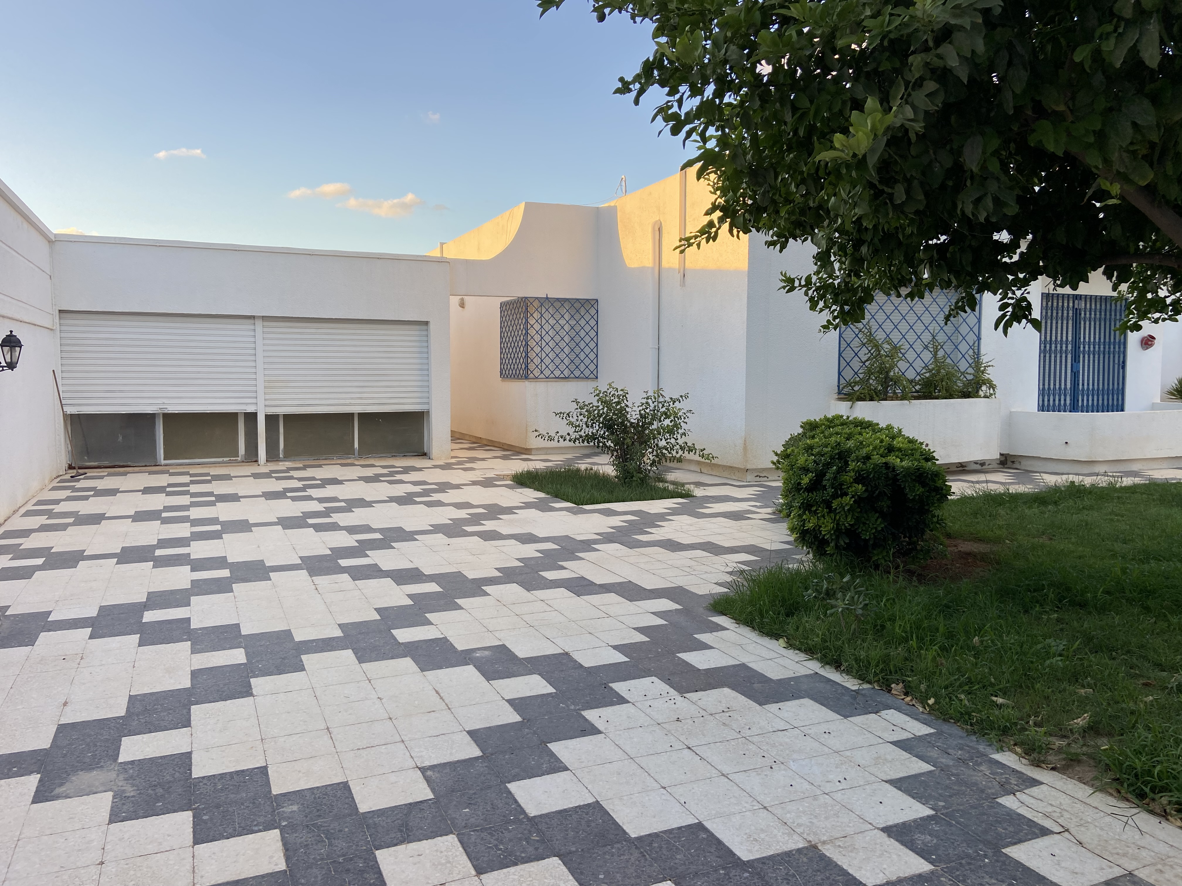 La Marsa&nbsp;Cite El Ouns&nbsp;Location&nbsp;Maisons&nbsp;Villa de maitre plein pied