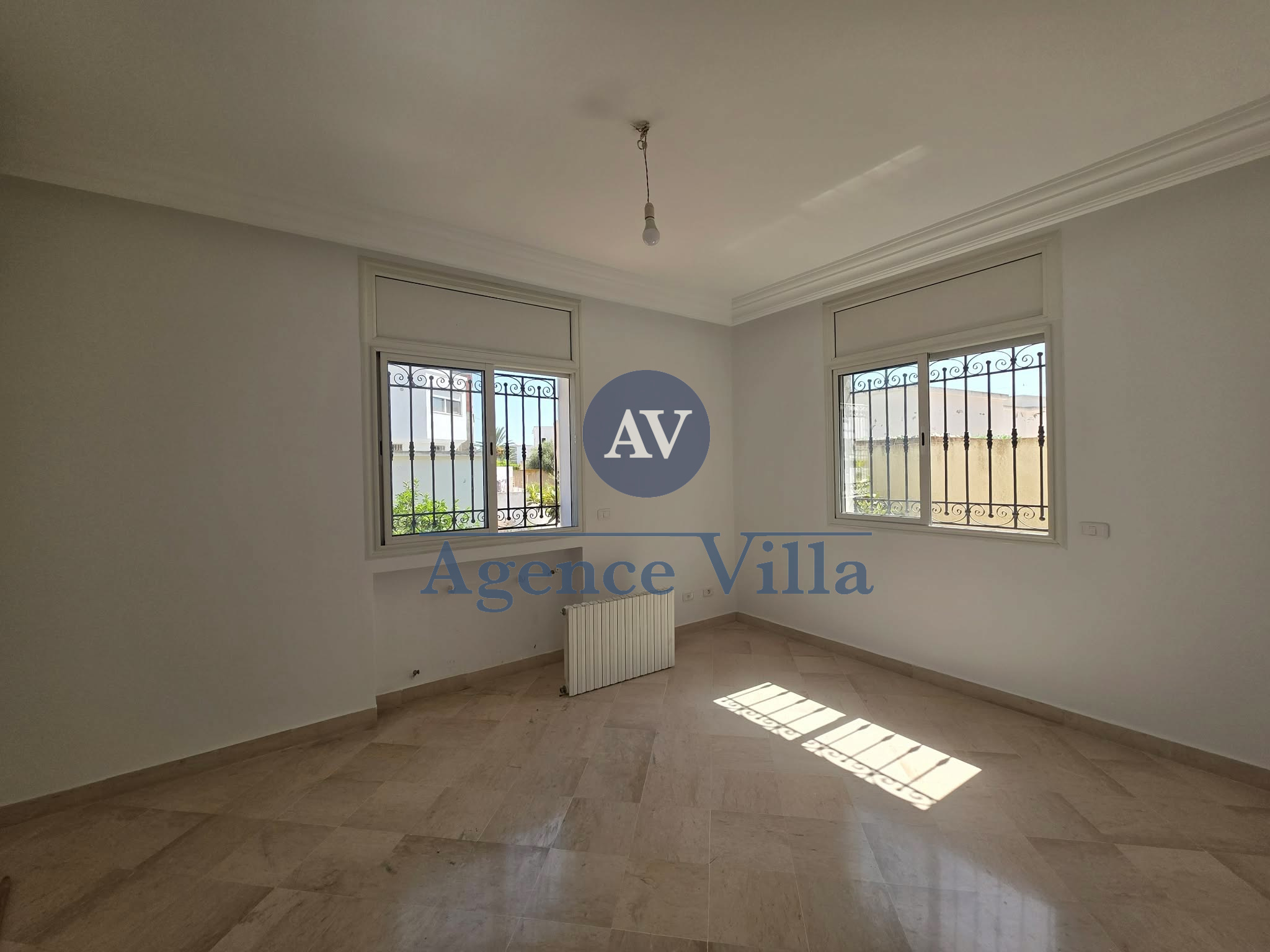 La Marsa&nbsp;El Aouina&nbsp;Location&nbsp;Appart. 4 pi�ces&nbsp;Rdc s3 � l'aouina