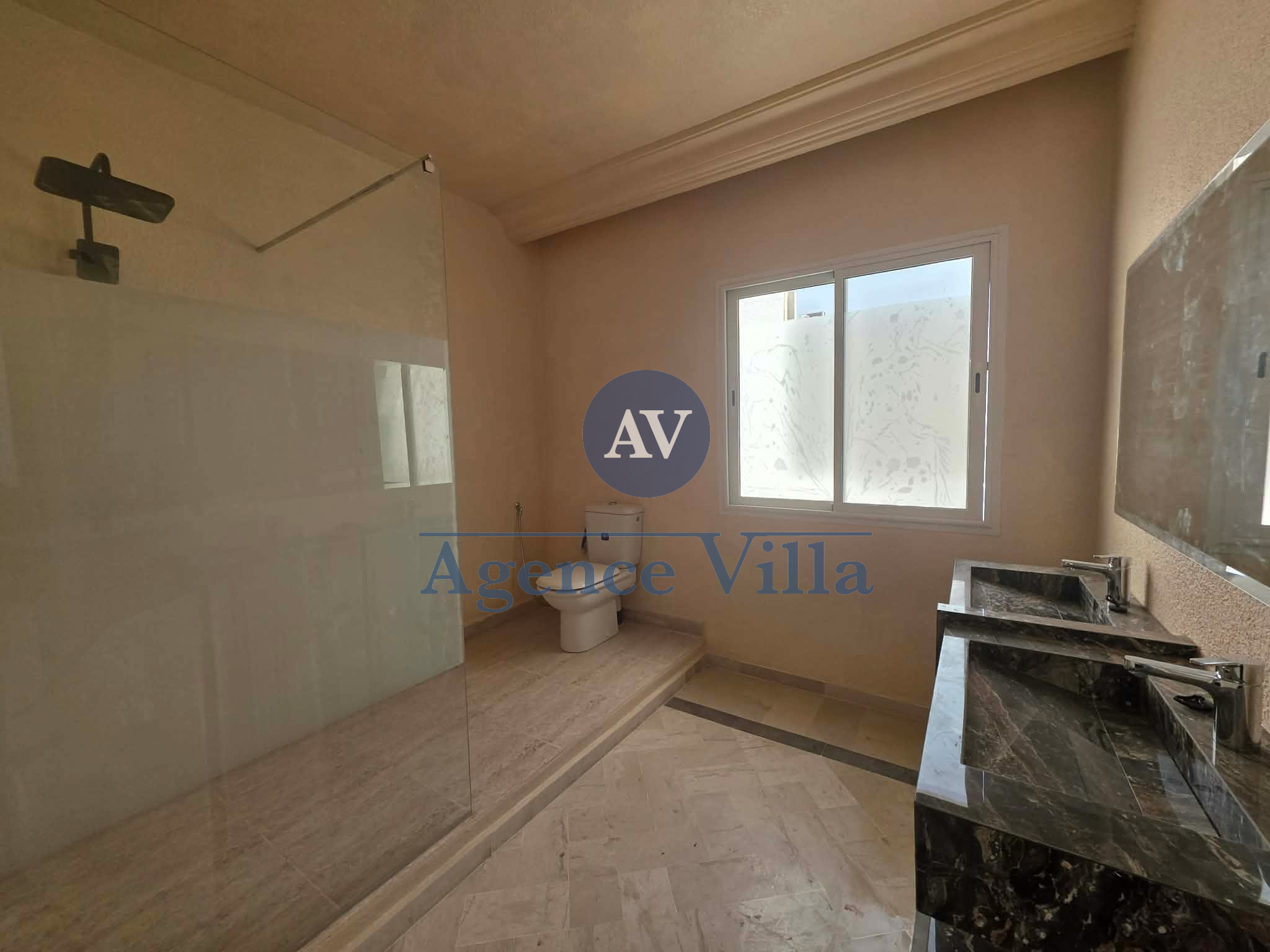 La Marsa&nbsp;Sidi Daoud&nbsp;Location&nbsp;Maisons&nbsp;Triplex s4 meubl� � la marsa
