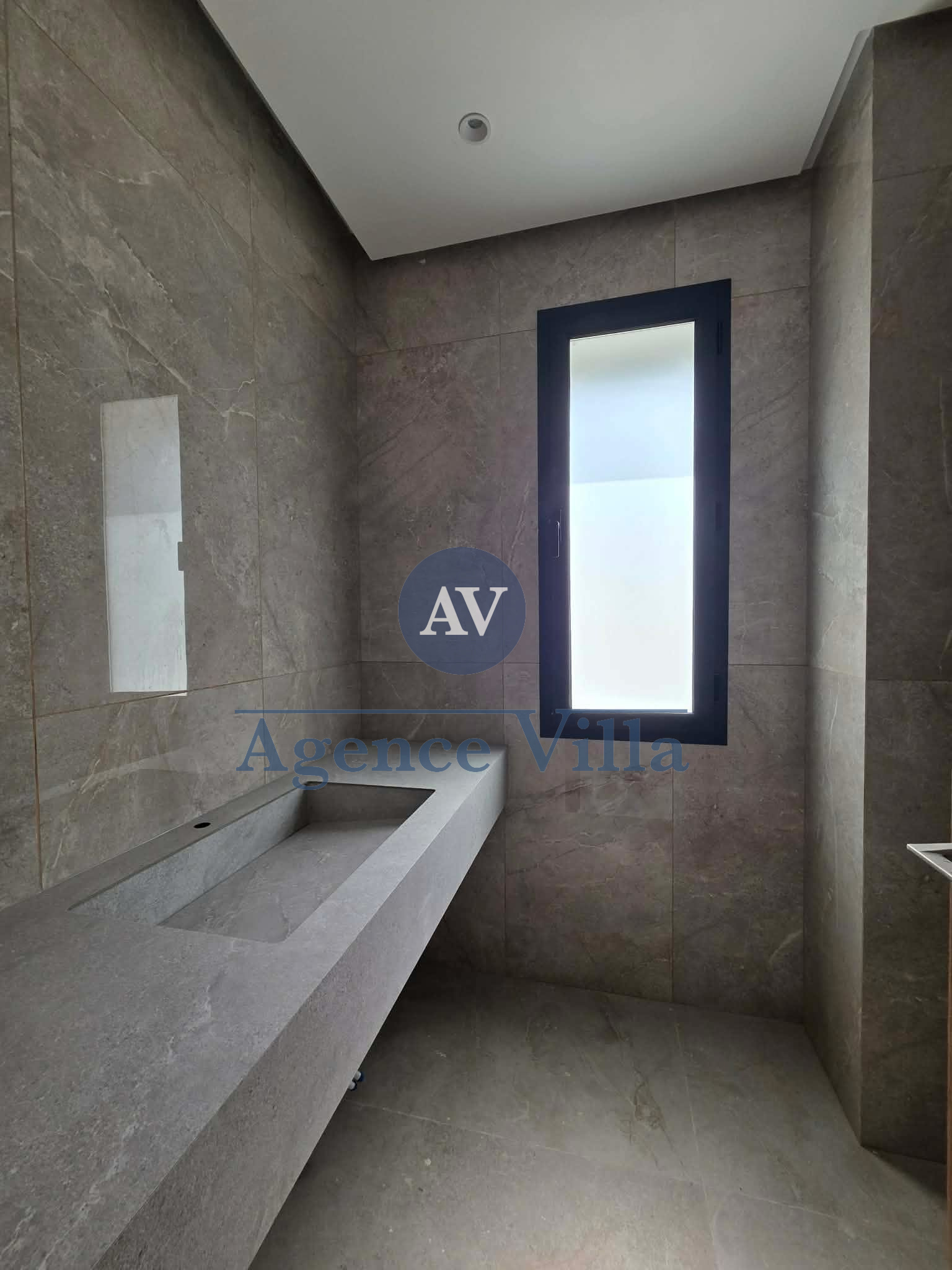 La Marsa&nbsp;Gammart&nbsp;Location&nbsp;Autre&nbsp;Triplex vue sur mer et piscine � gammarth