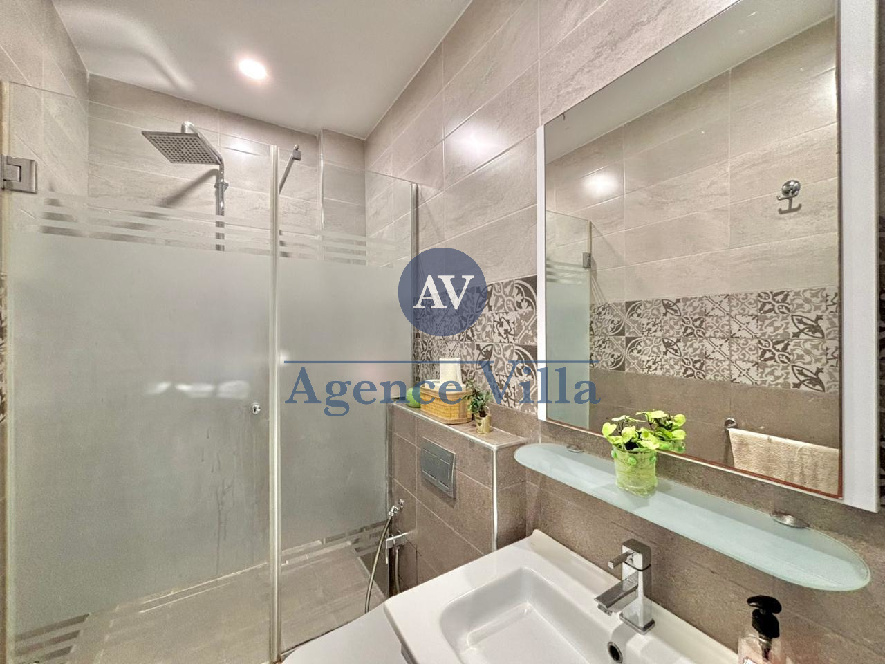 La Marsa&nbsp;Marsa Safsaf&nbsp;Location&nbsp;Appart. 3 pi�ces&nbsp;Appartement s2 richement meubl� � la marsa