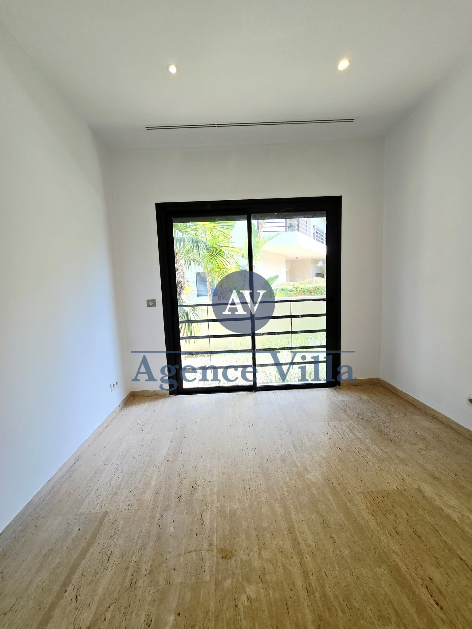 La Marsa&nbsp;Sidi Daoud&nbsp;Location&nbsp;Duplex&nbsp;Duplex s4 avec jardin � la marsa