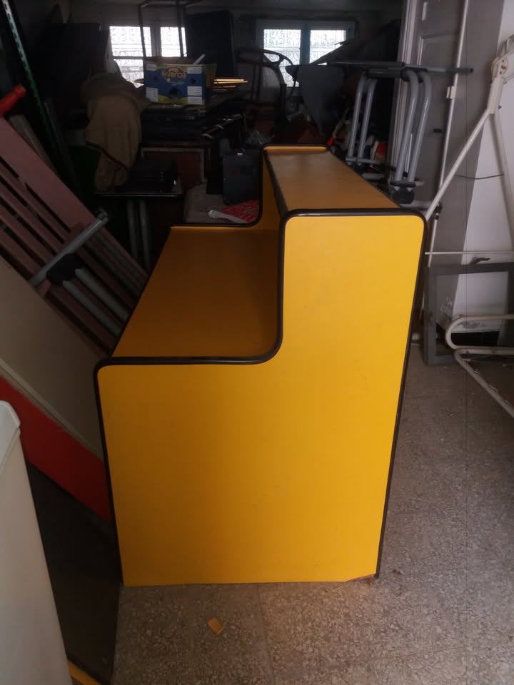 El Ouerdia&nbsp;Lakagnia&nbsp;Meubles de bureau&nbsp;Materiels Accessoires de bureau&nbsp;Comptoir r�ception ou bureau