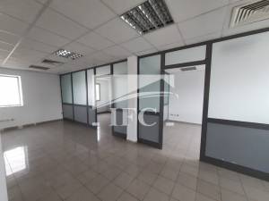 La Marsa&nbsp;Berge Du Lac&nbsp;Location&nbsp;Appart. 1 pi�ce&nbsp;Bureau en 3 espaces 240m lac 1 ref1781a