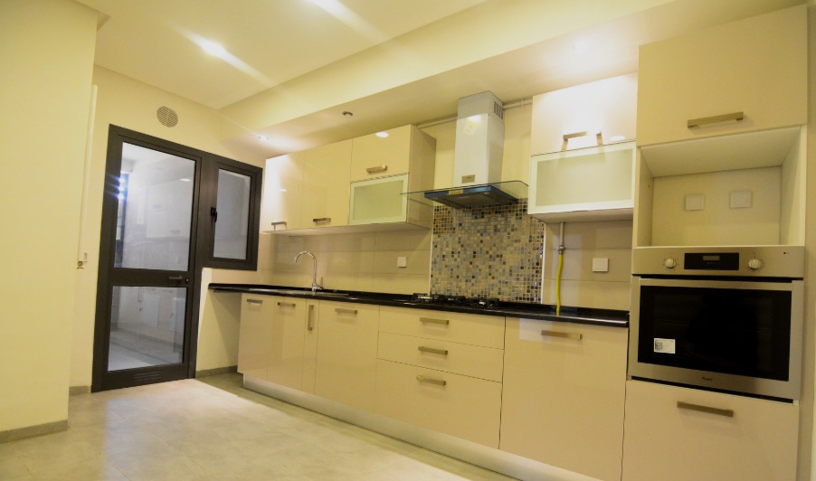 La Soukra&nbsp;Borj Louzir&nbsp;Location&nbsp;Appart. 4 pi�ces&nbsp;Appt s3 ht stding place parking rce onyx la soukra