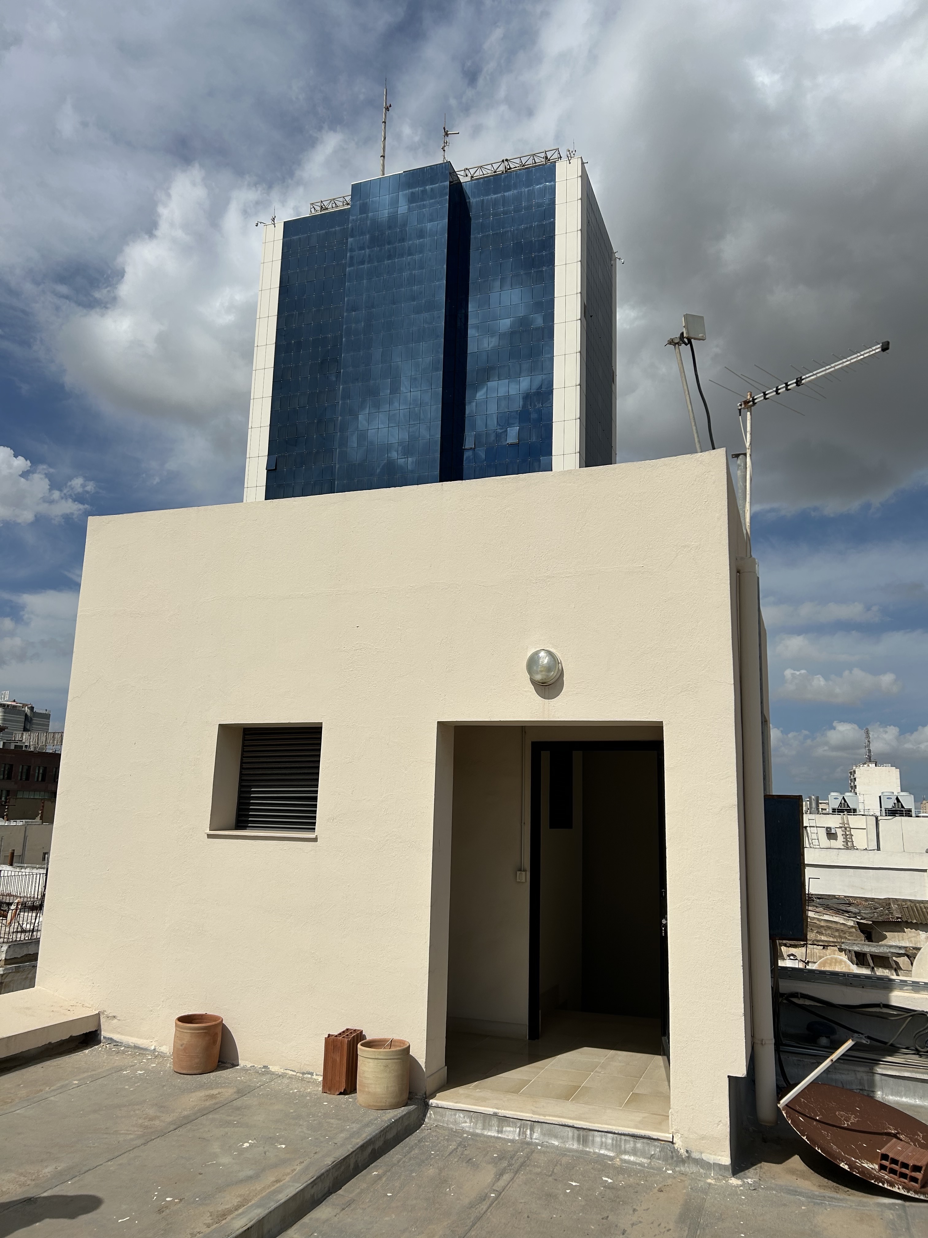 Bab Bhar&nbsp;Bab Bhar&nbsp;Location&nbsp;Surfaces&nbsp;Sh room imm l250904
